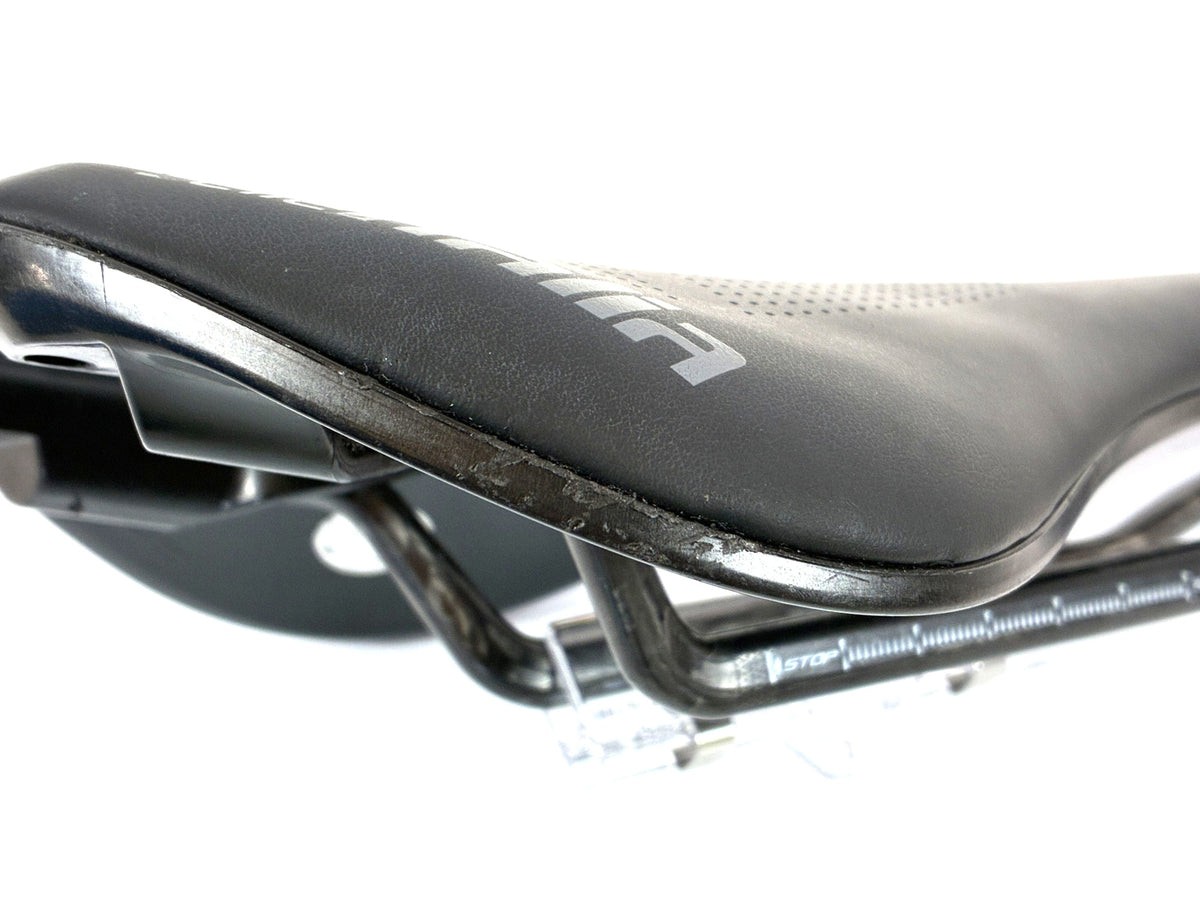 SELLE ITALIA 「セライタリア」 NOVUS BOOST EVO KIT CARBONIO SUPERFLOW サドル / 宇都宮店