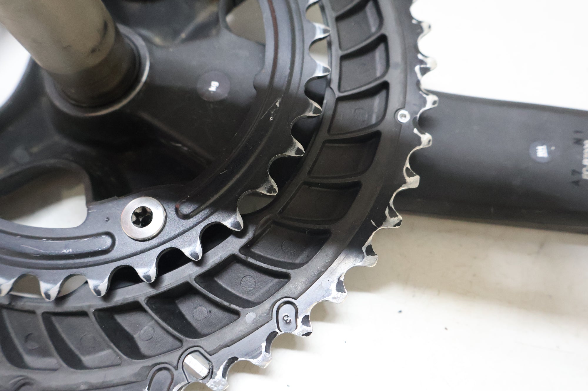 Shimano 105 FC-R7000 クランクセット Amazon | SHIMANO 105 FC-R7000 クランクセット 172.5x52/36 | シマノ