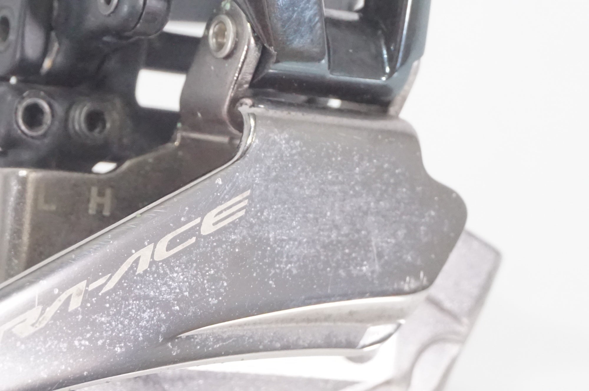 Shimano Dura-Ace FD-R9100 フロントディレイラー SHIMANO 「シマノ」 DURA-ACE FD-R9100 フロントディレイラー