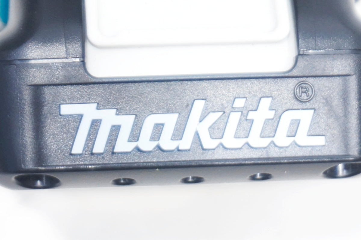 MAKITA 「マキタ」 MP100D 電動エアコンプレッサー / 大阪門真店