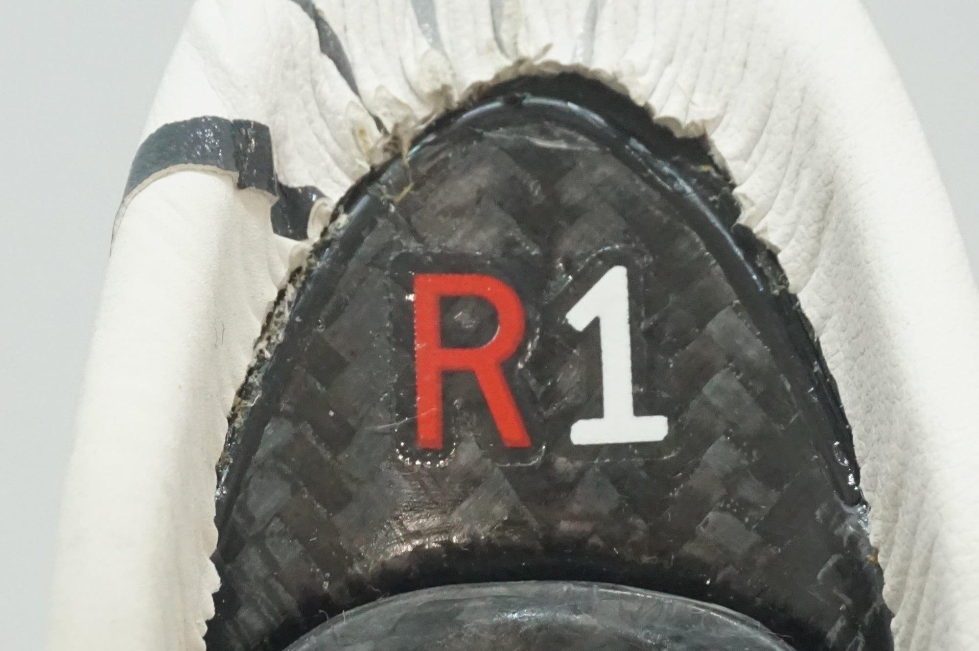 FIZIK 「フィジーク」 VOLTA R1 サドル / 福岡店