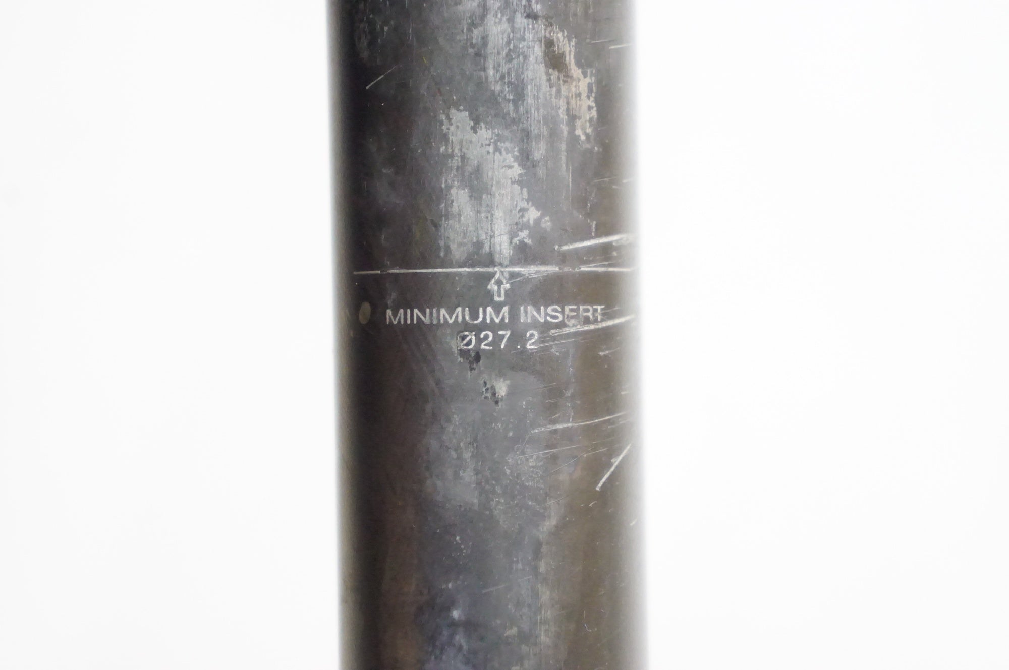 TNI 「ティーエヌアイ」 LW168 φ27.2 300mm シートポスト / 熊谷本店