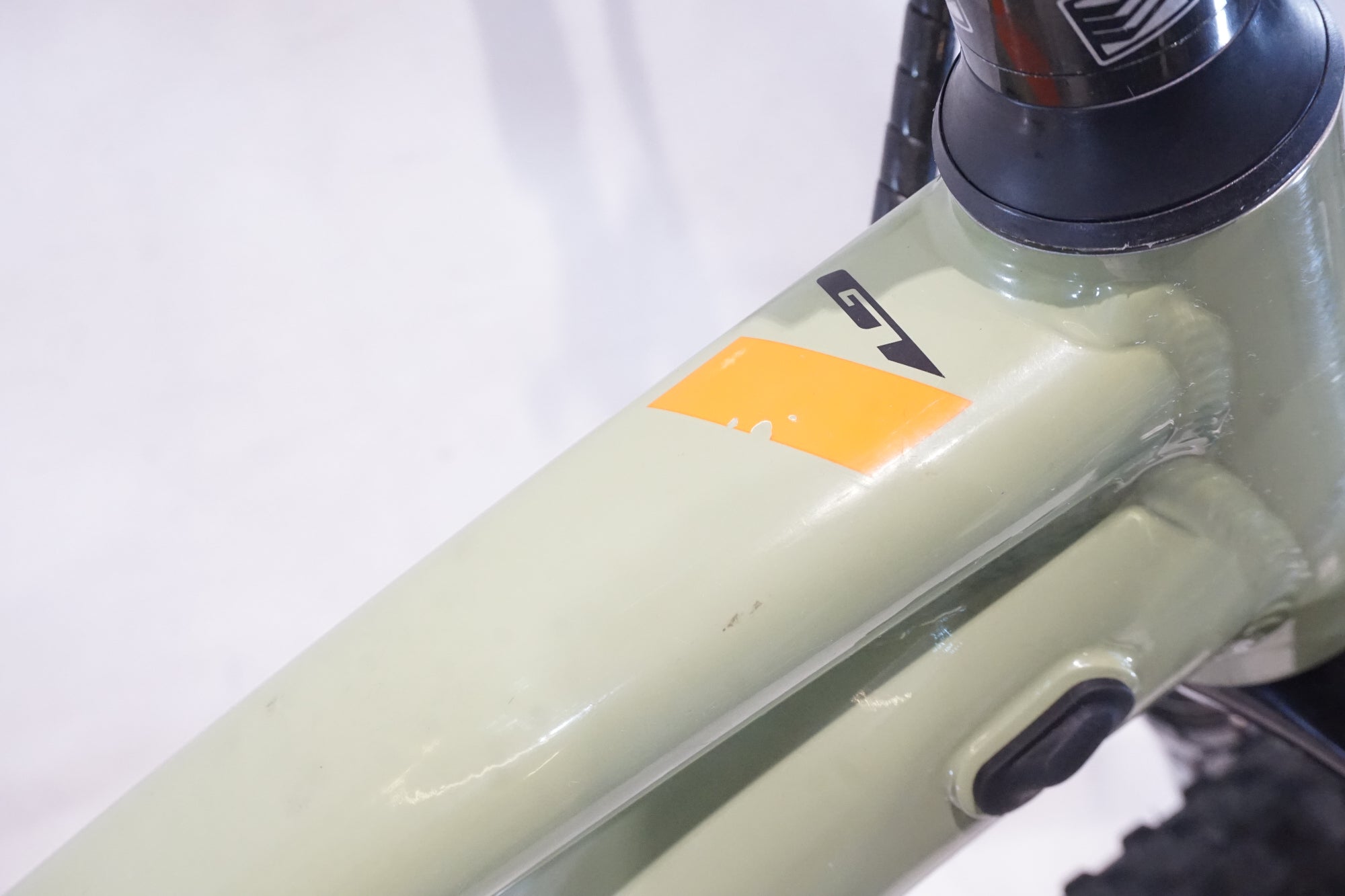 GT 「ジーティー」 AVALANCHE ELITE 2022年モデル マウンテンバイク / 横浜戸塚店