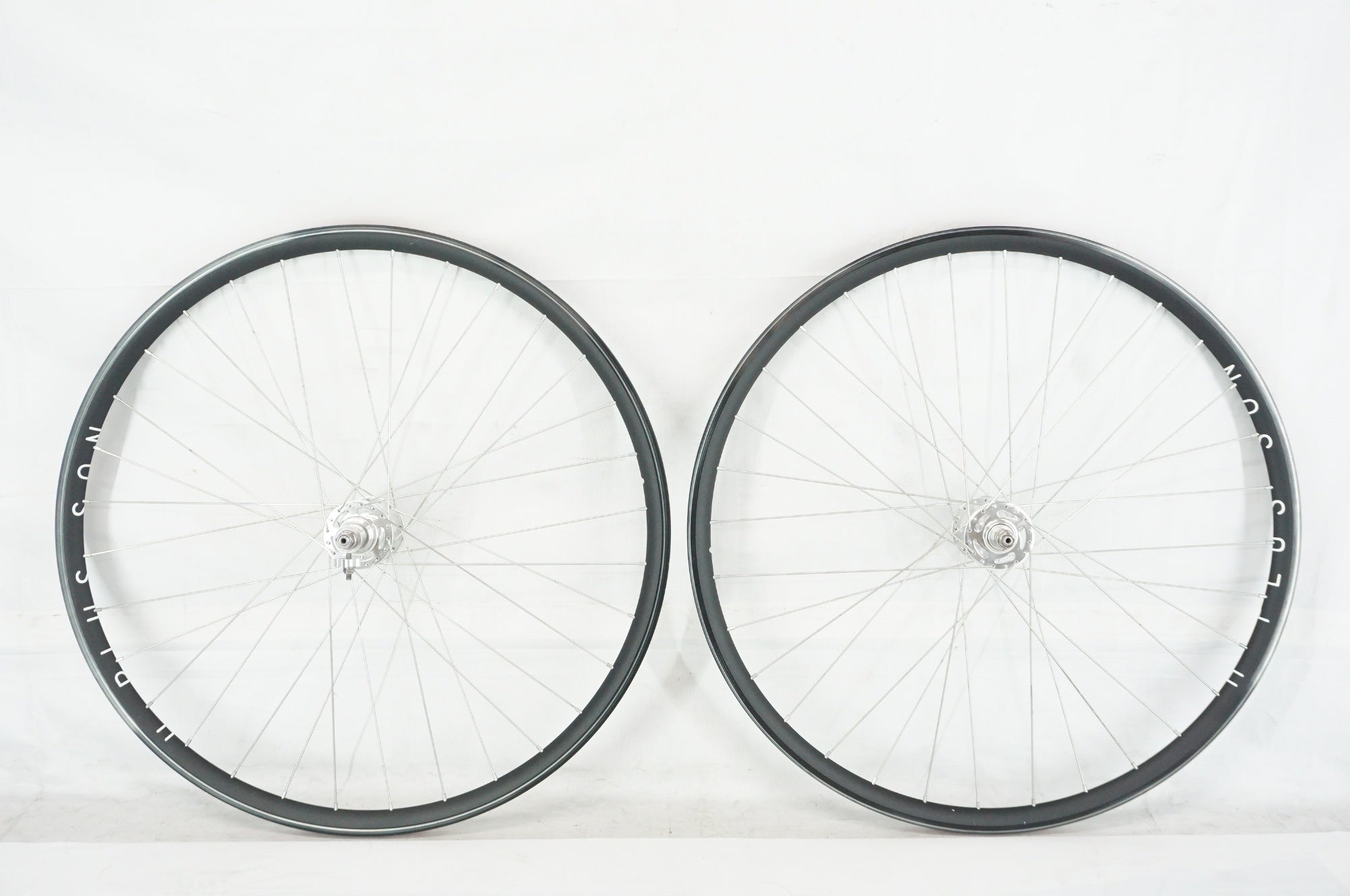 H PLUS SON 「エイチプラスサン」 リム NOVATEC ハブ シングル ホイールセット / 阪急塚口店