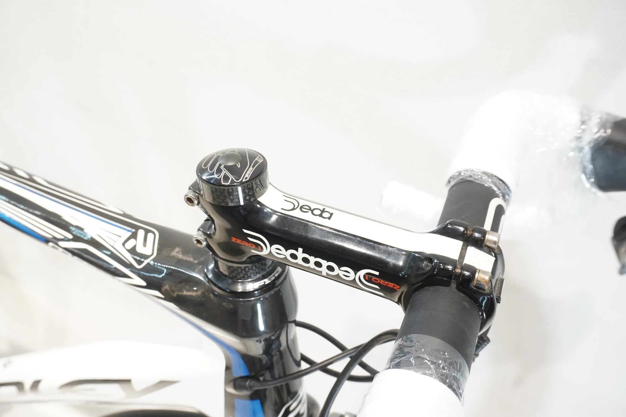 ロードバイク　リドレーフェニックス2013 フルカーボン　メンテナンス済み　 RIDLEY 「リドレー」 FENIX 2013年モデル ロードバイク / 横浜戸塚店