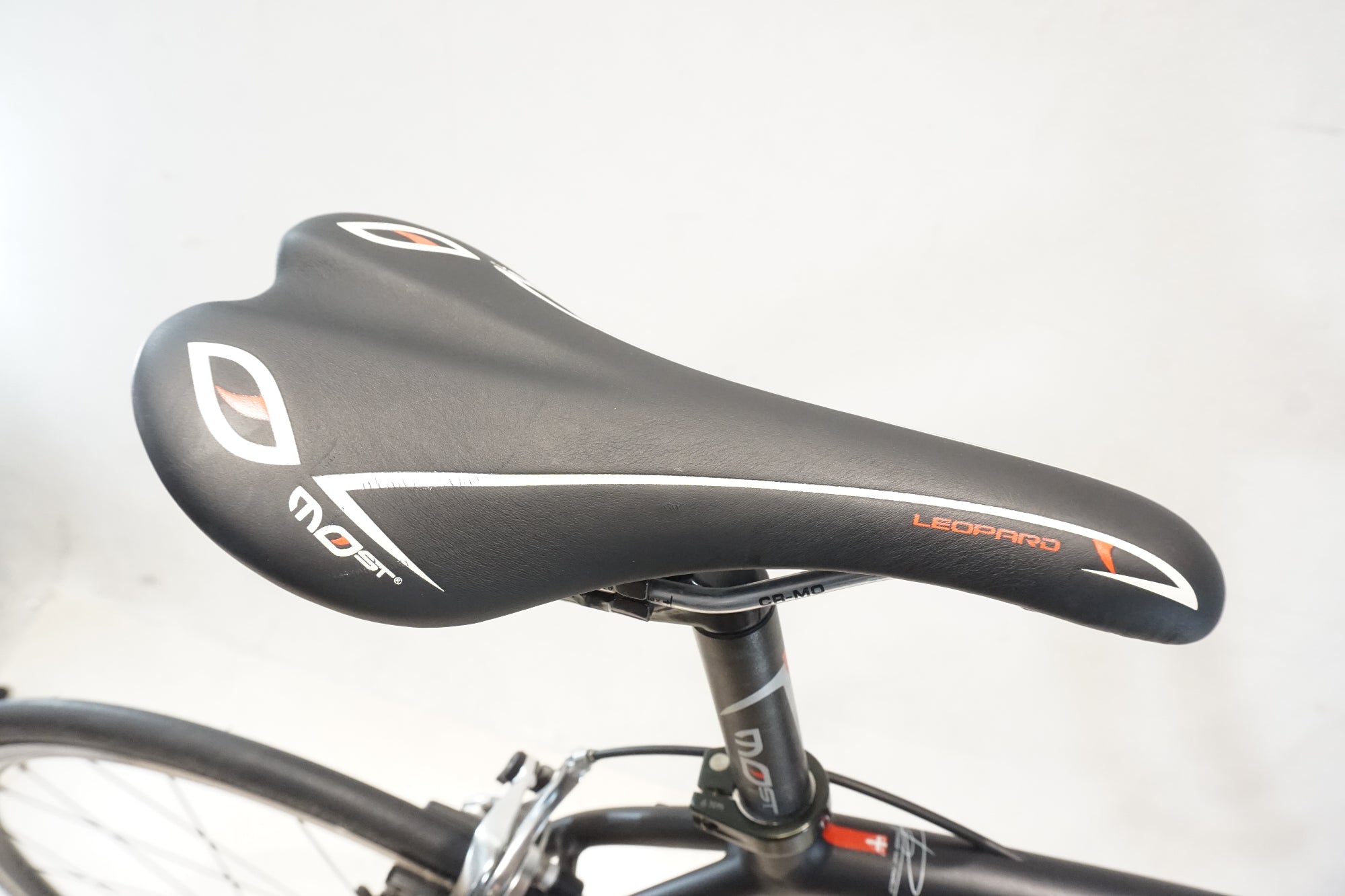PINARELLO 「ピナレロ」 TREVISO 2012年モデル フラットバー ロード 