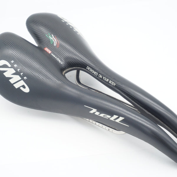 ロキレオセラ　エスエムピー サドル Amazon | セラ エスエムピー(SELLE SMP) HELL(ヘル) ブラック