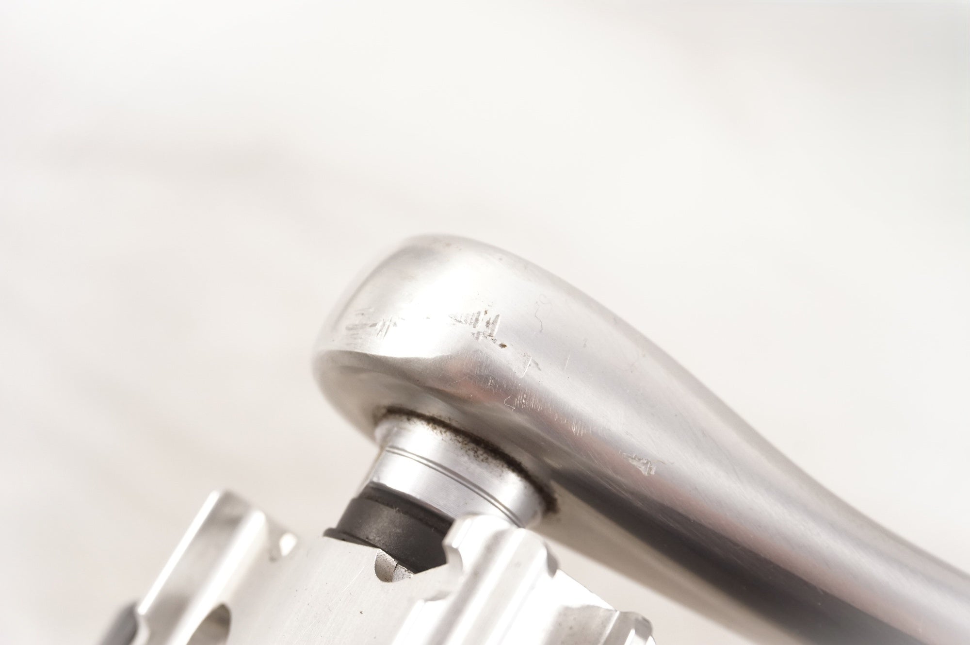 COLNAGO 「コルナゴ」 BISCOTTI 2015年モデル クロスバイク / 中目黒店