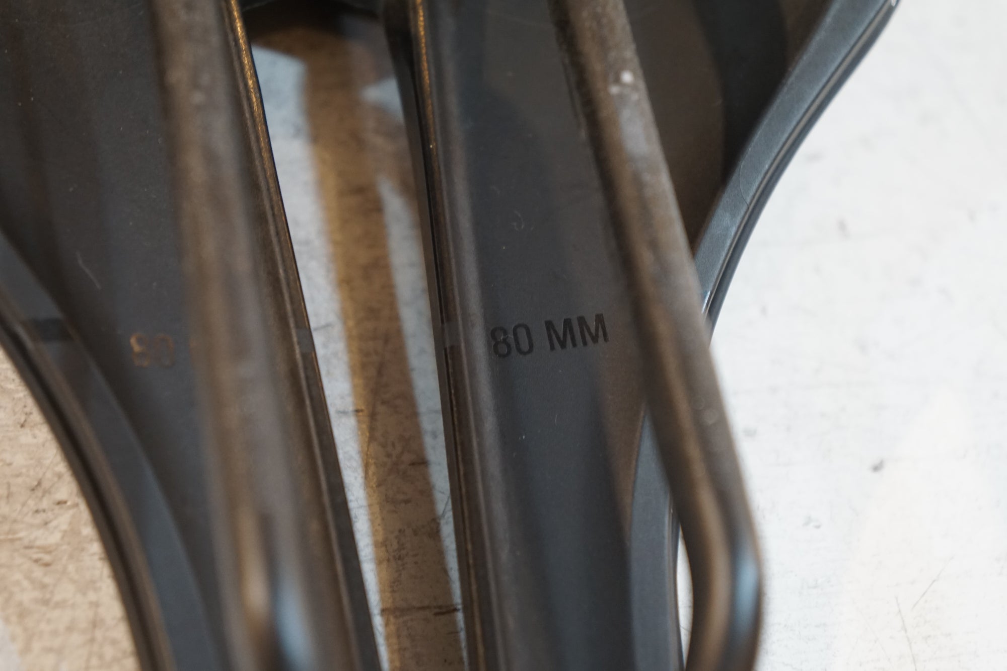 SHIMANO 「シマノ」 PRO GRIFFON サドル / バイチャリ浦和ベース