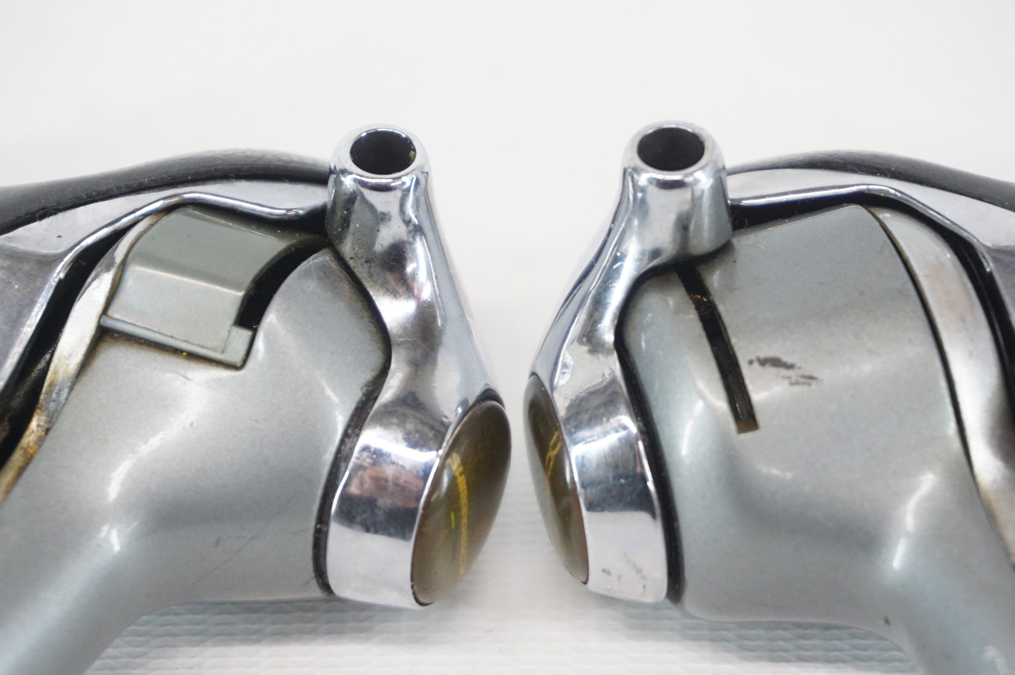 ジャンク SHIMANO 「シマノ」 600 ST-6400 デュアルコントロールレバー