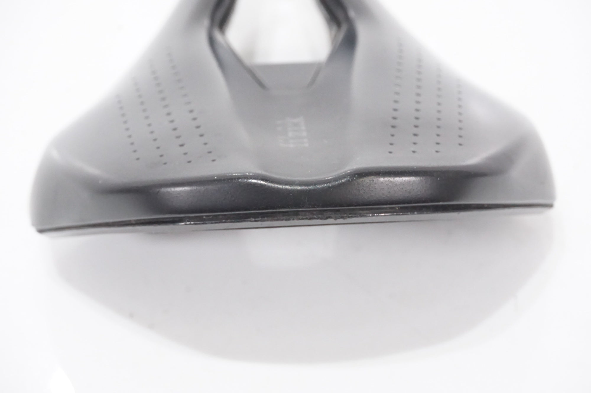 FIZIK 「フィジーク」 ARGO TEMPO R3 KIUM 150mm サドル / AKIBA店