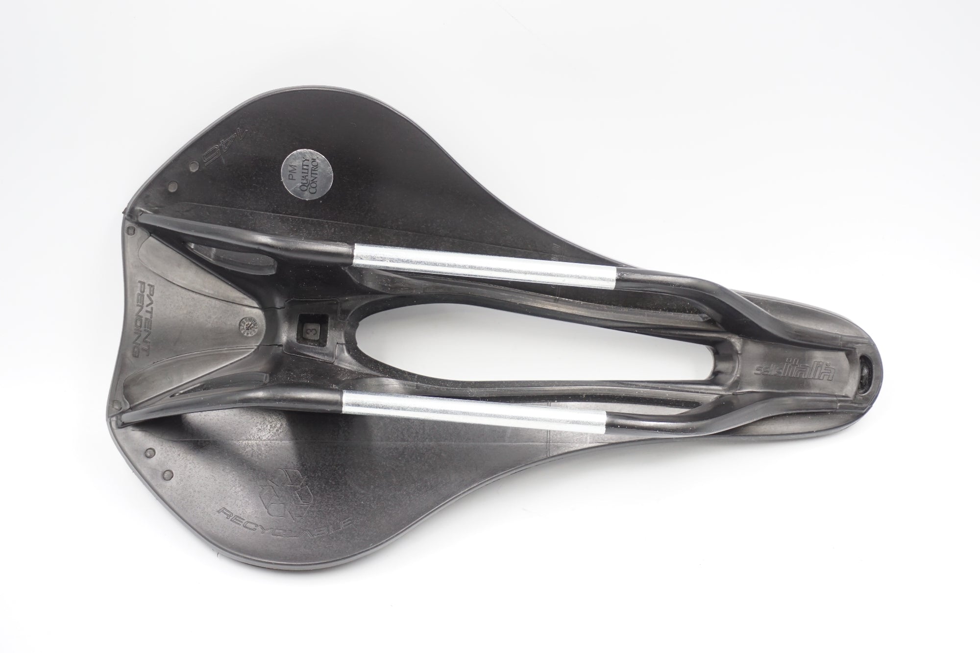 SELLE ITALIA 「セライタリア」 PATENT PENDING サドル / 奈良店