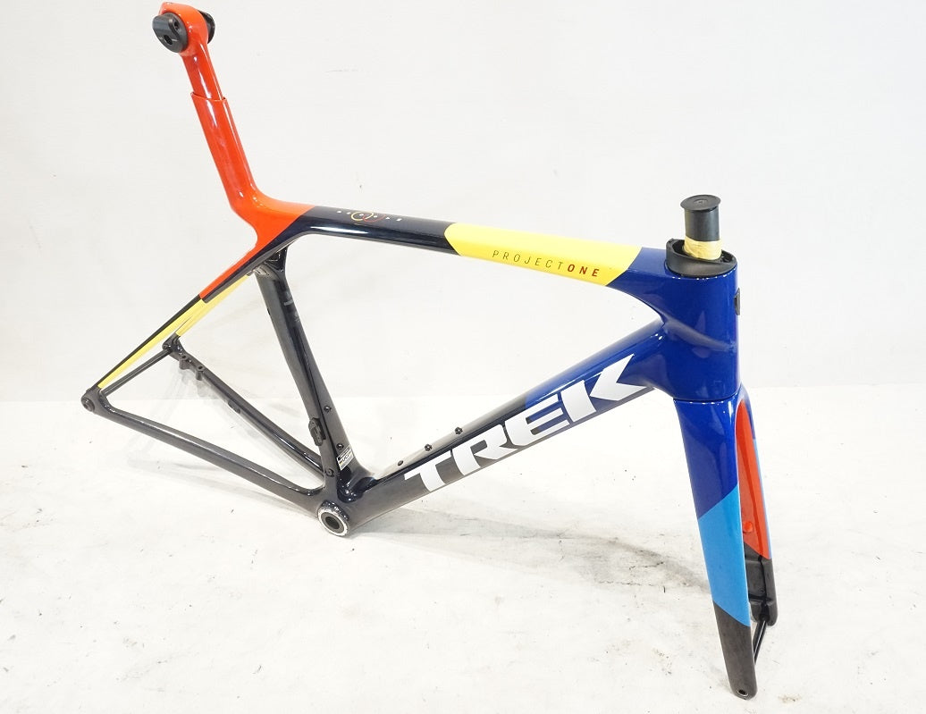 TREK 「トレック」 MADONE SLR GEN8 2025年モデル フレーム