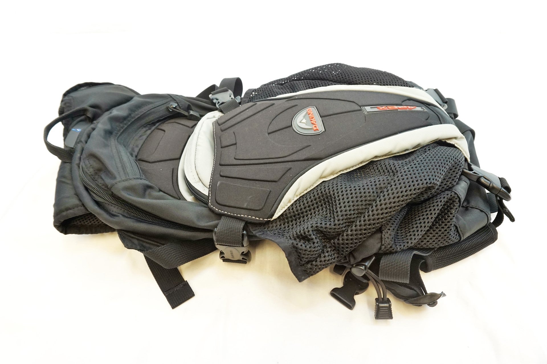 DAKINE 「ダカイン」 APEX サイクルバッグ / 有明ガーデン店