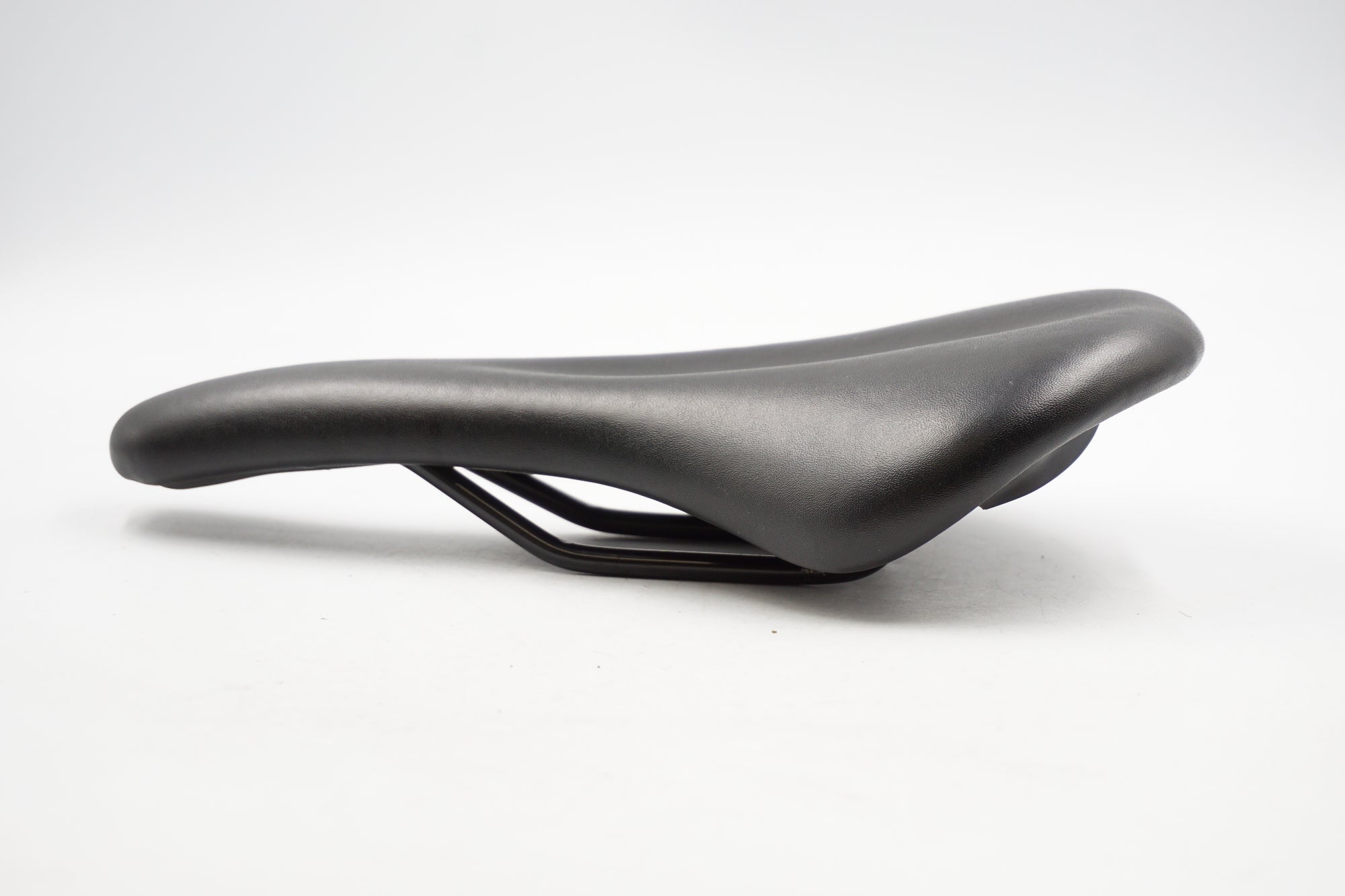 VELO 「ベロ」 サドル / 奈良店