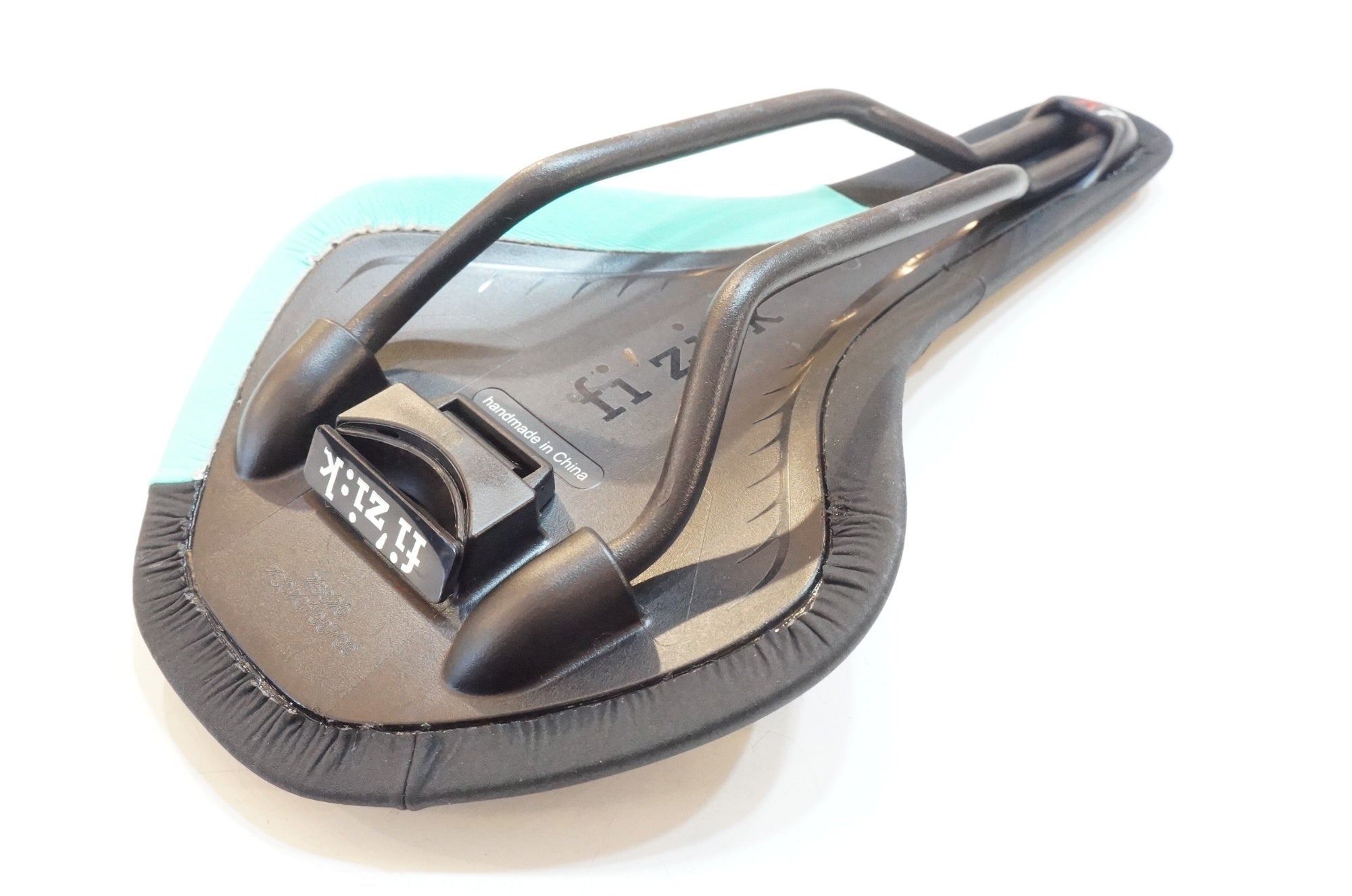 FIZIK 「フィジーク」 ANTARES R7 サドル / バイチャリ浦和ベース