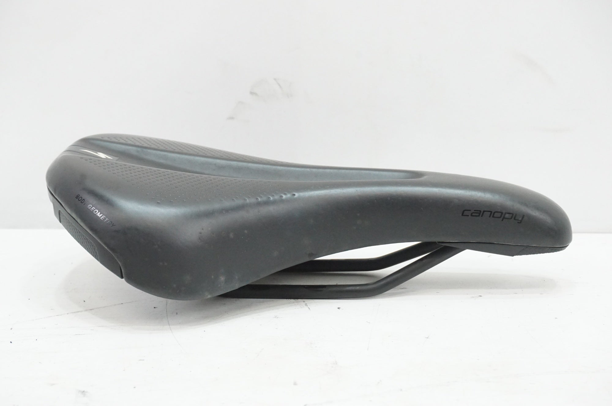 SPECIALIZED 「スペシャライズド」 CANOPY サドル / 大宮店