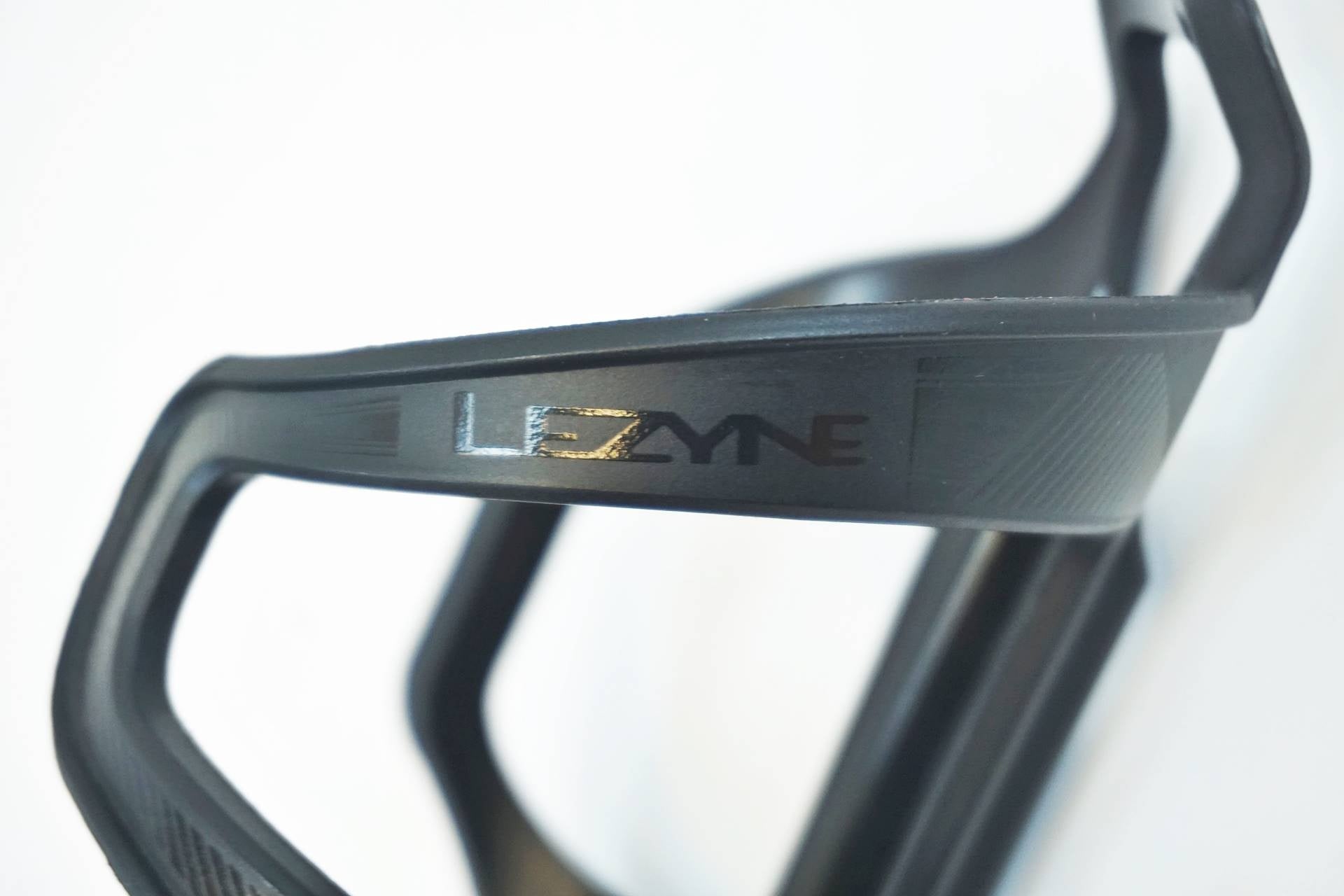 LEZYNE 「レザイン」 FLOW CAGE ボトルケージ / 有明ガーデン店