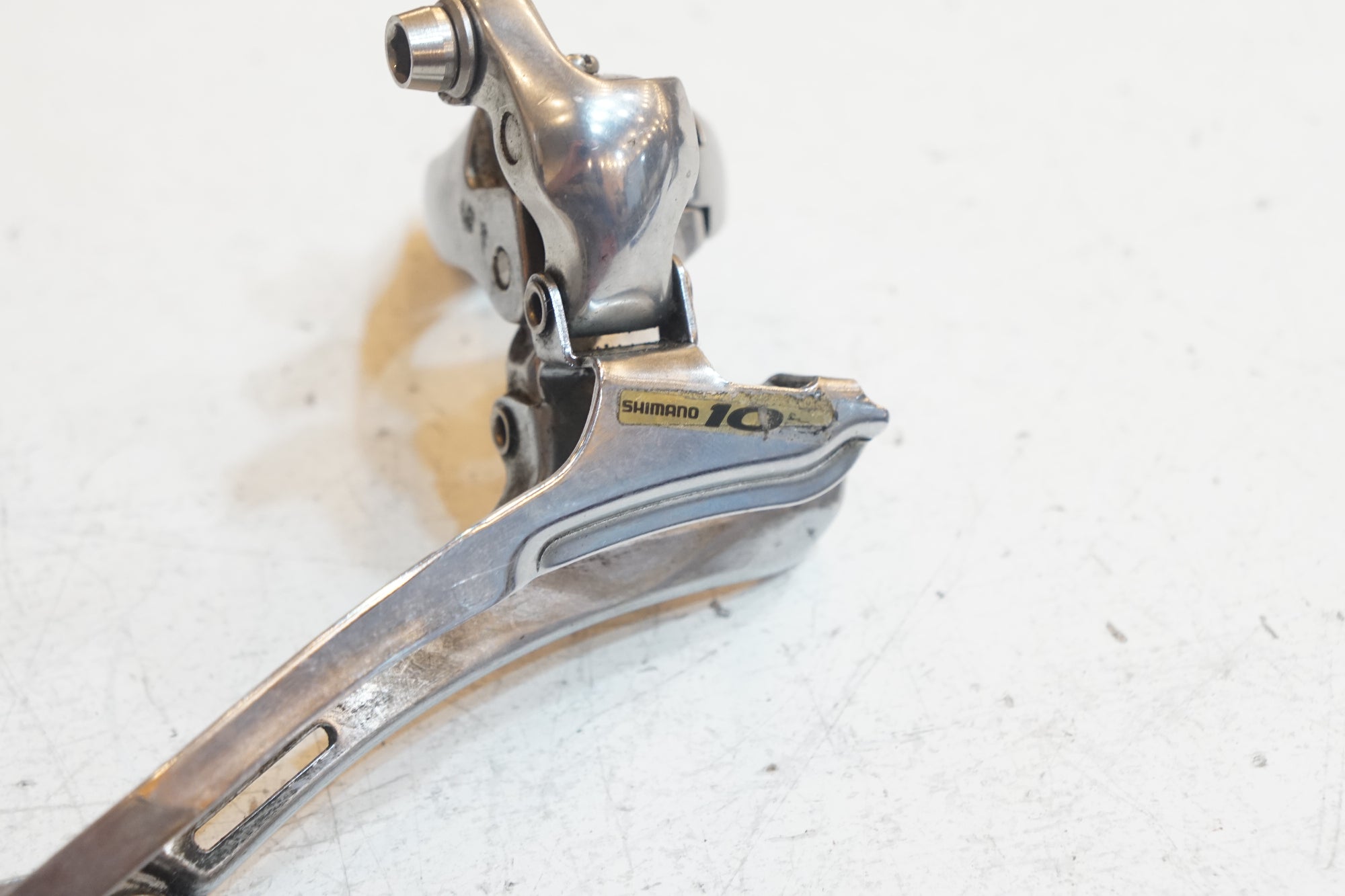 SHIMANO 「シマノ」 105 FD-5600 フロントディレイラー / バイチャリ浦和ベース