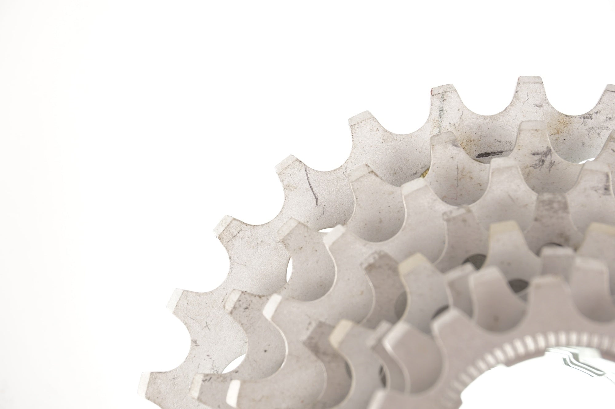 DT HÜGI 「ディーティーヒューギ」 ALU SPROCKET 8S 12-28T スプロケット / 中目黒店