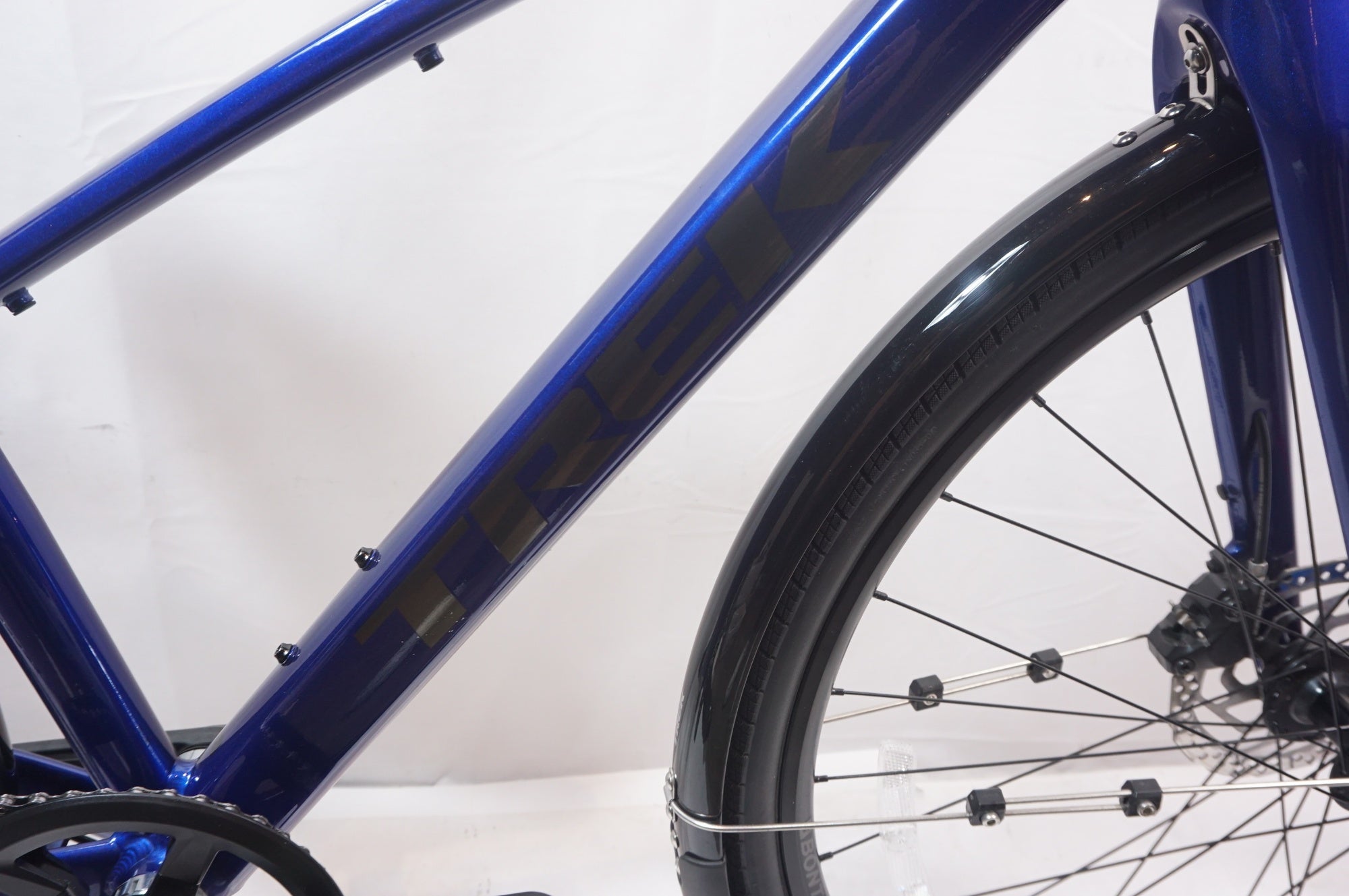 TREK 「トレック」 FX 3 GEN 4 DISC 2025年モデル クロスバイク