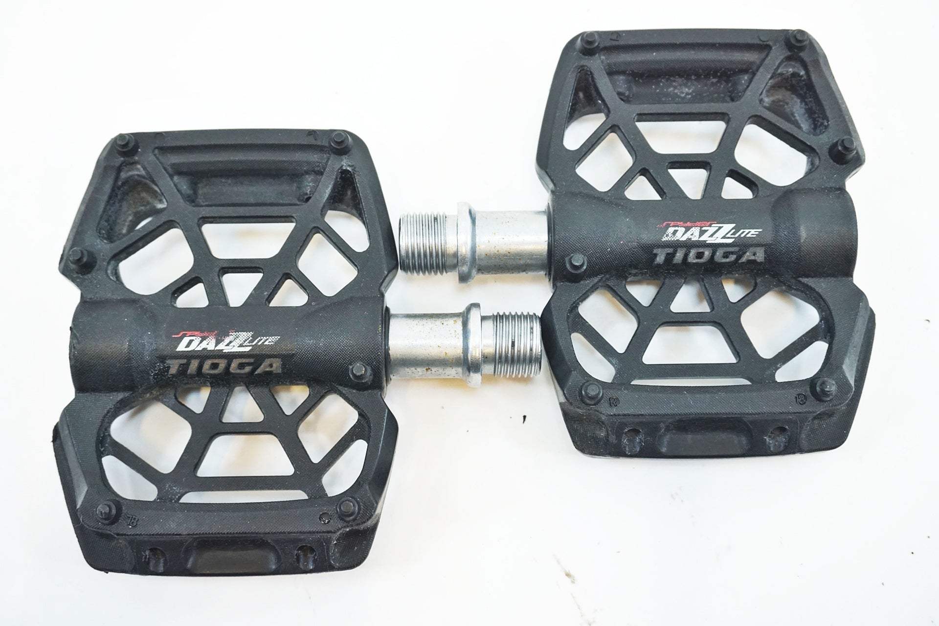 TIOGA 「タイオガ」 DAZZ LITE ペダル / 有明ガーデン店