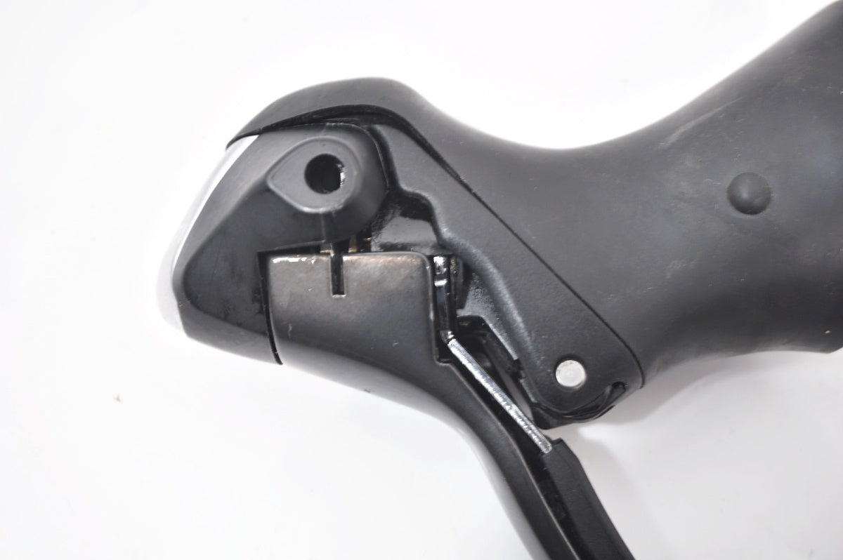 SHIMANO 「シマノ」 105 ST-5600 デュアルコントロールレバー