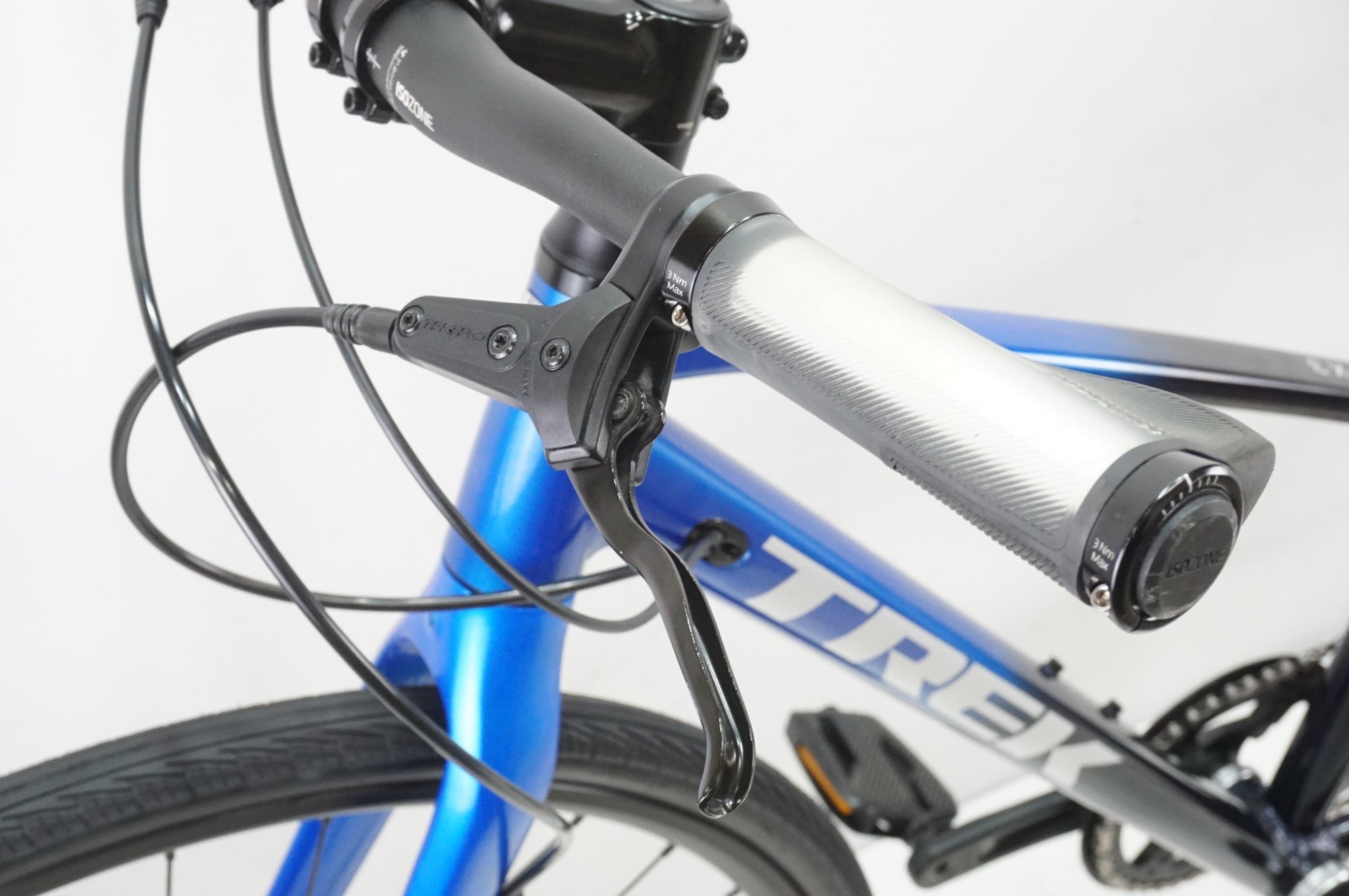 TREK 「トレック」 FX 3 DISC GEN 3 2023年モデル クロスバイク / 大宮