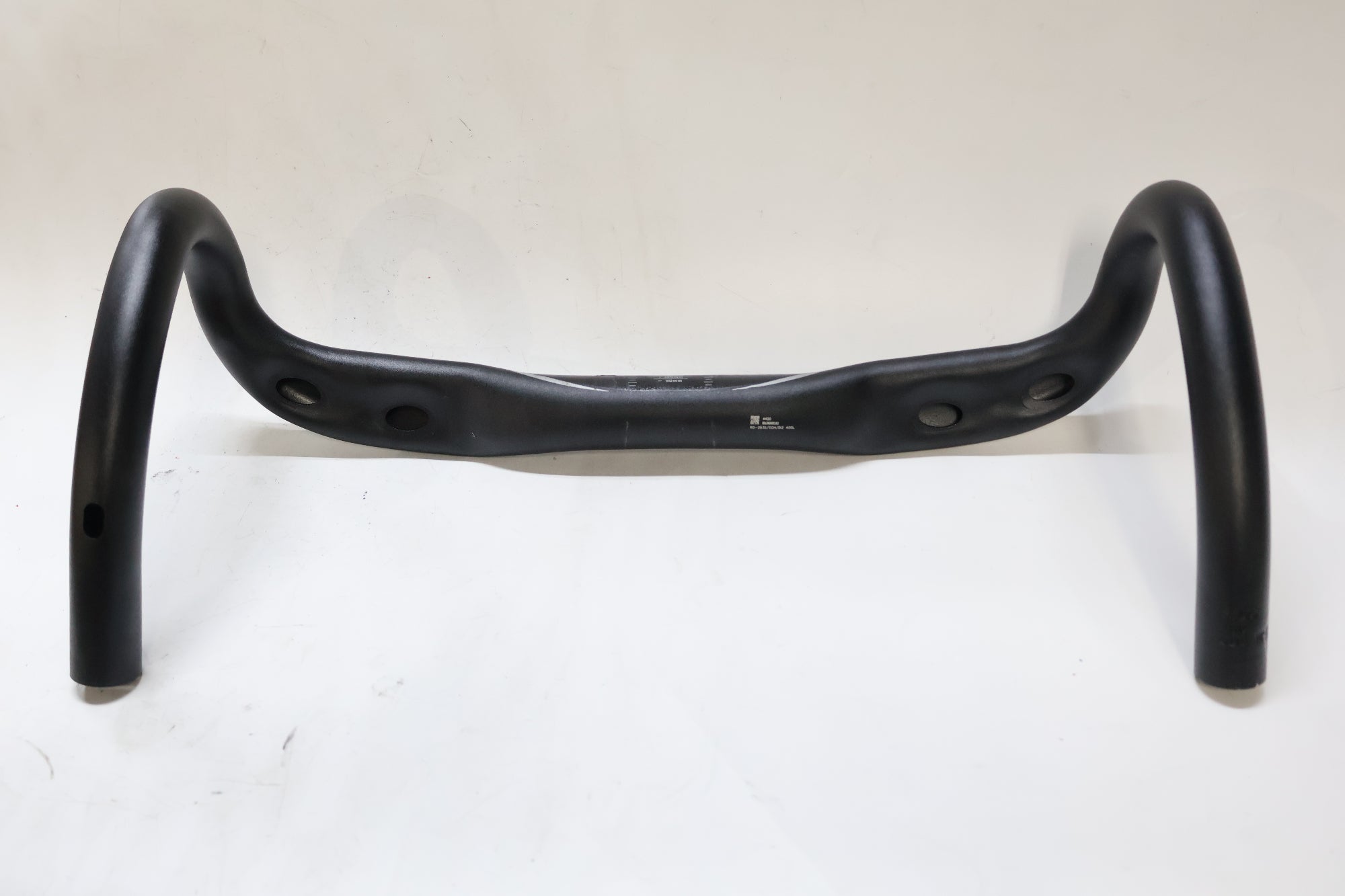 VISION 「ヴィジョン」 TRIMAX AERO φ31.8 400mm ハンドル / 高知店