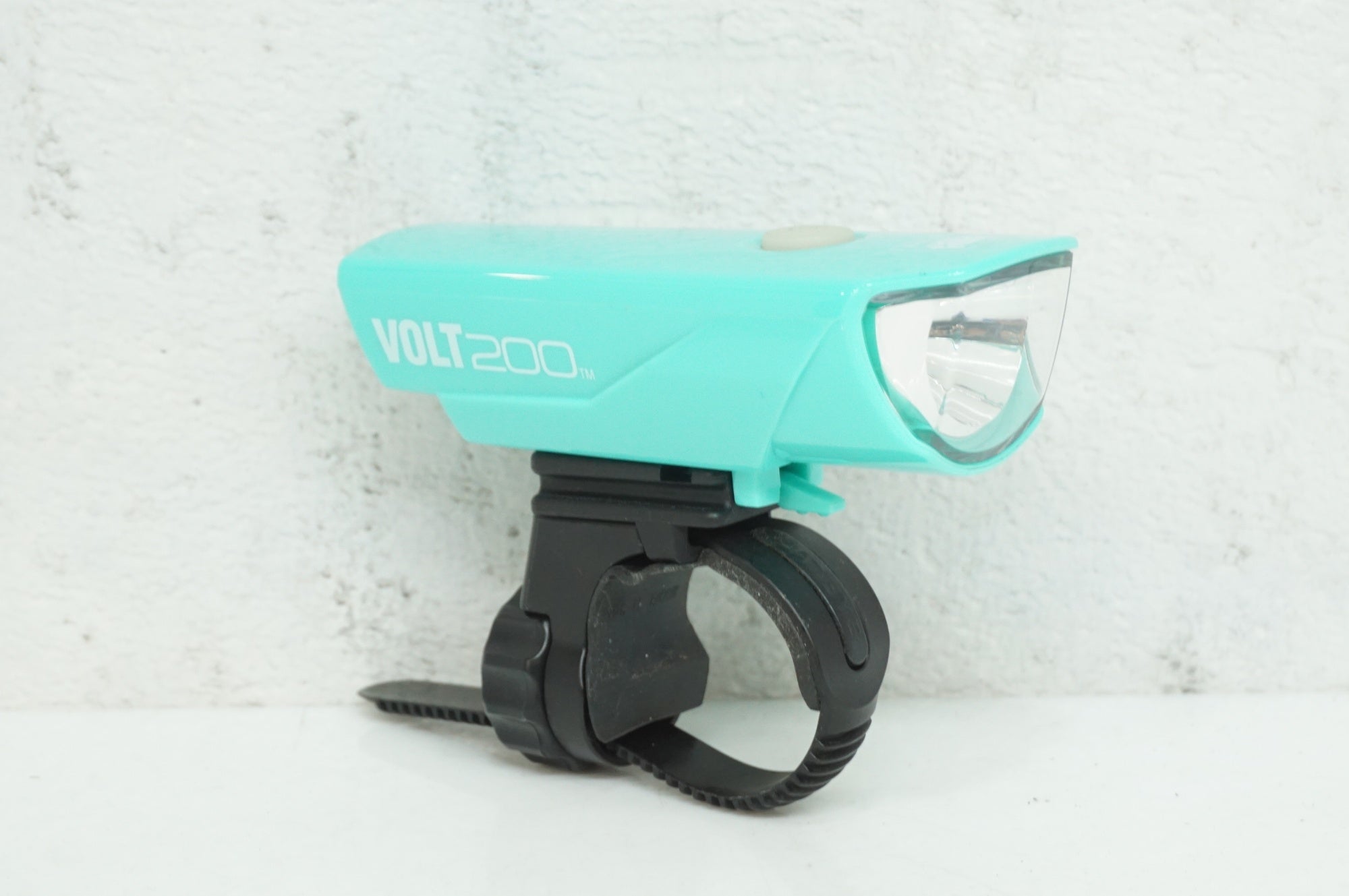 CATEYE 「キャットアイ」 VOLT 200 フロントライト / 大宮店