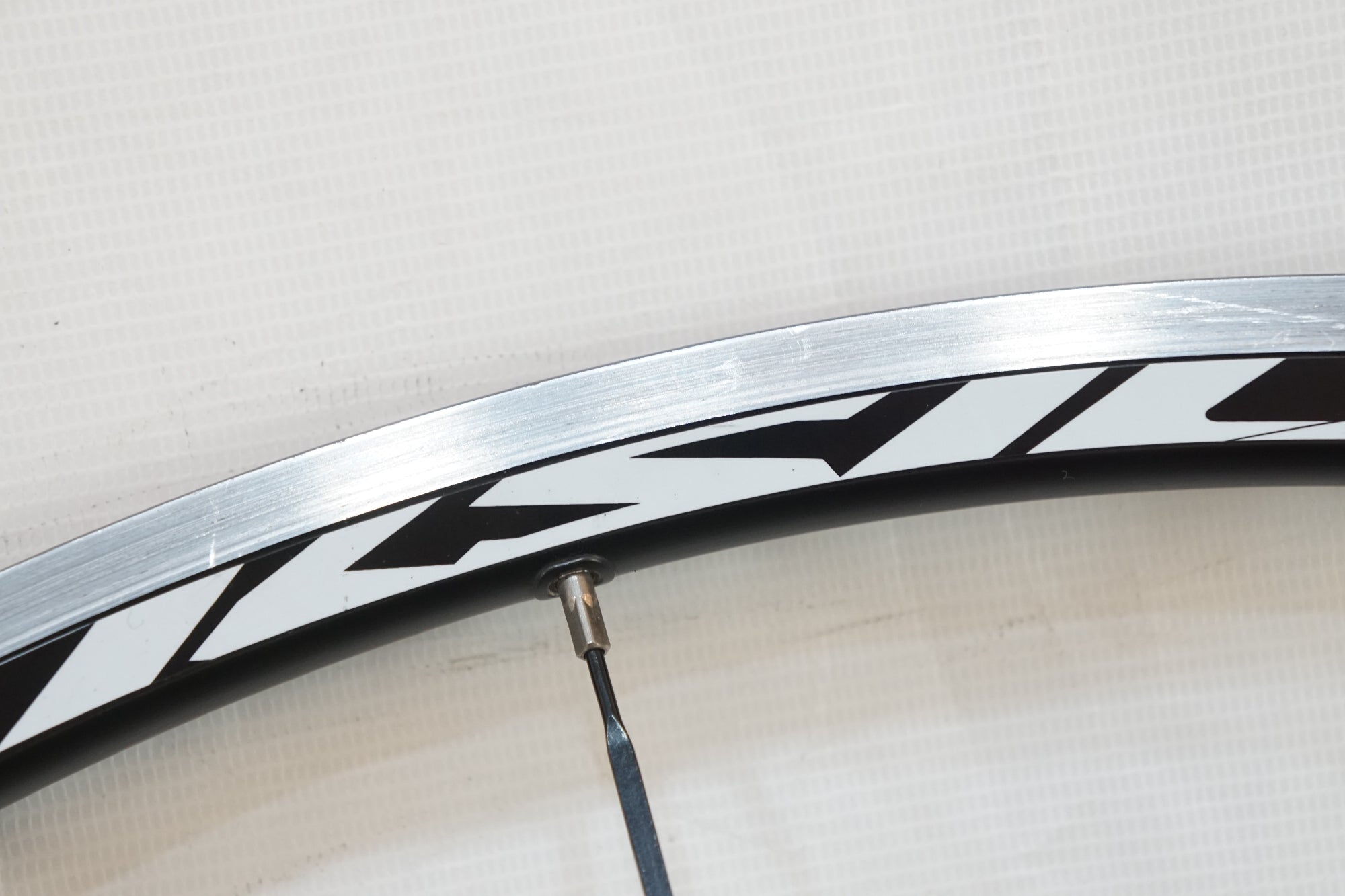 MAVIC 「マビック」 AKSIUM シマノ11速 ホイールセット / バイチャリ浦和ベース