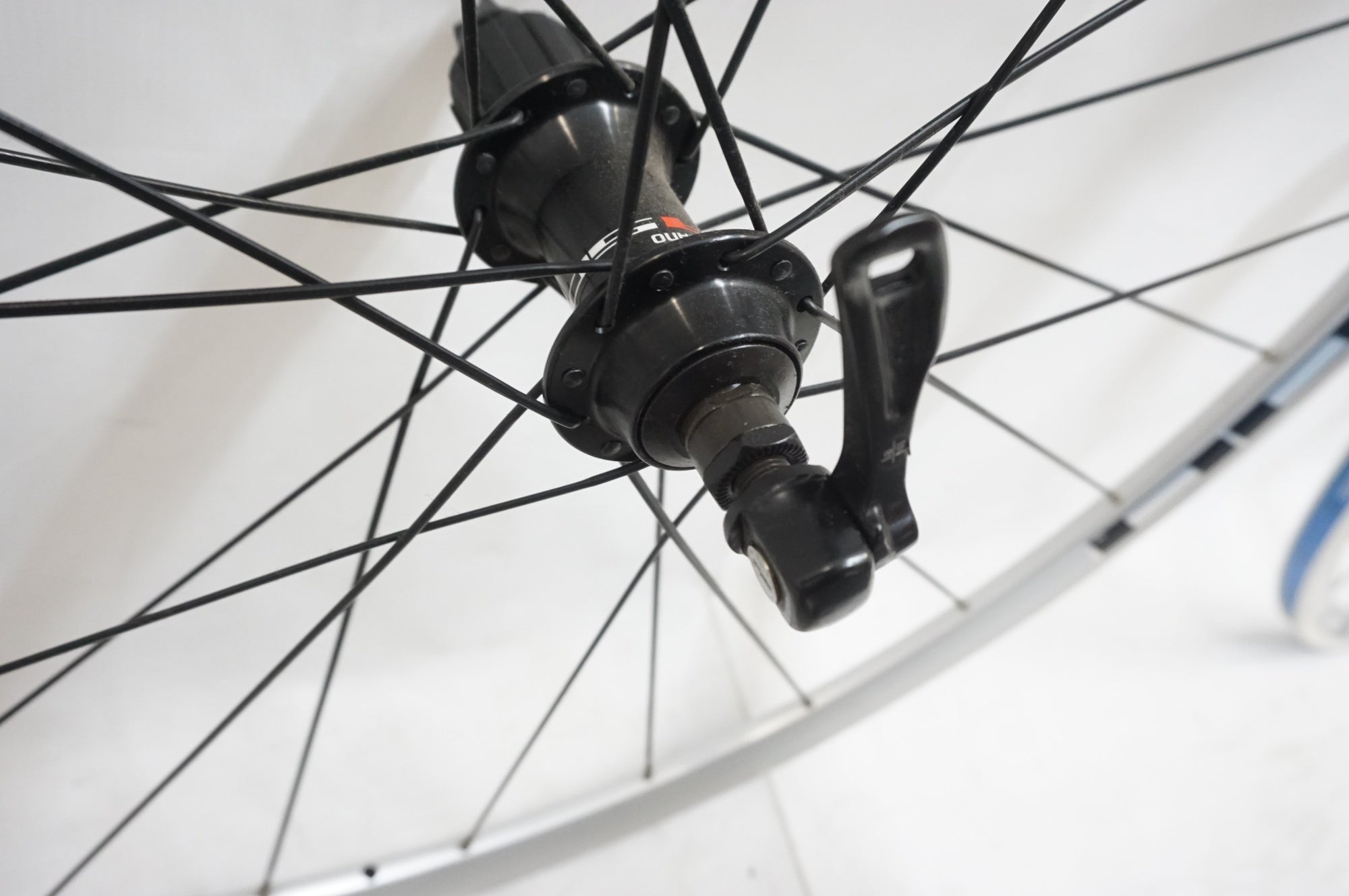 SHIMANO シマノWH-R501 シマノ 10速 ホイールセット SHIMANO 「シマノ」 WH-R501 シマノ10速 ホイールセット / 中