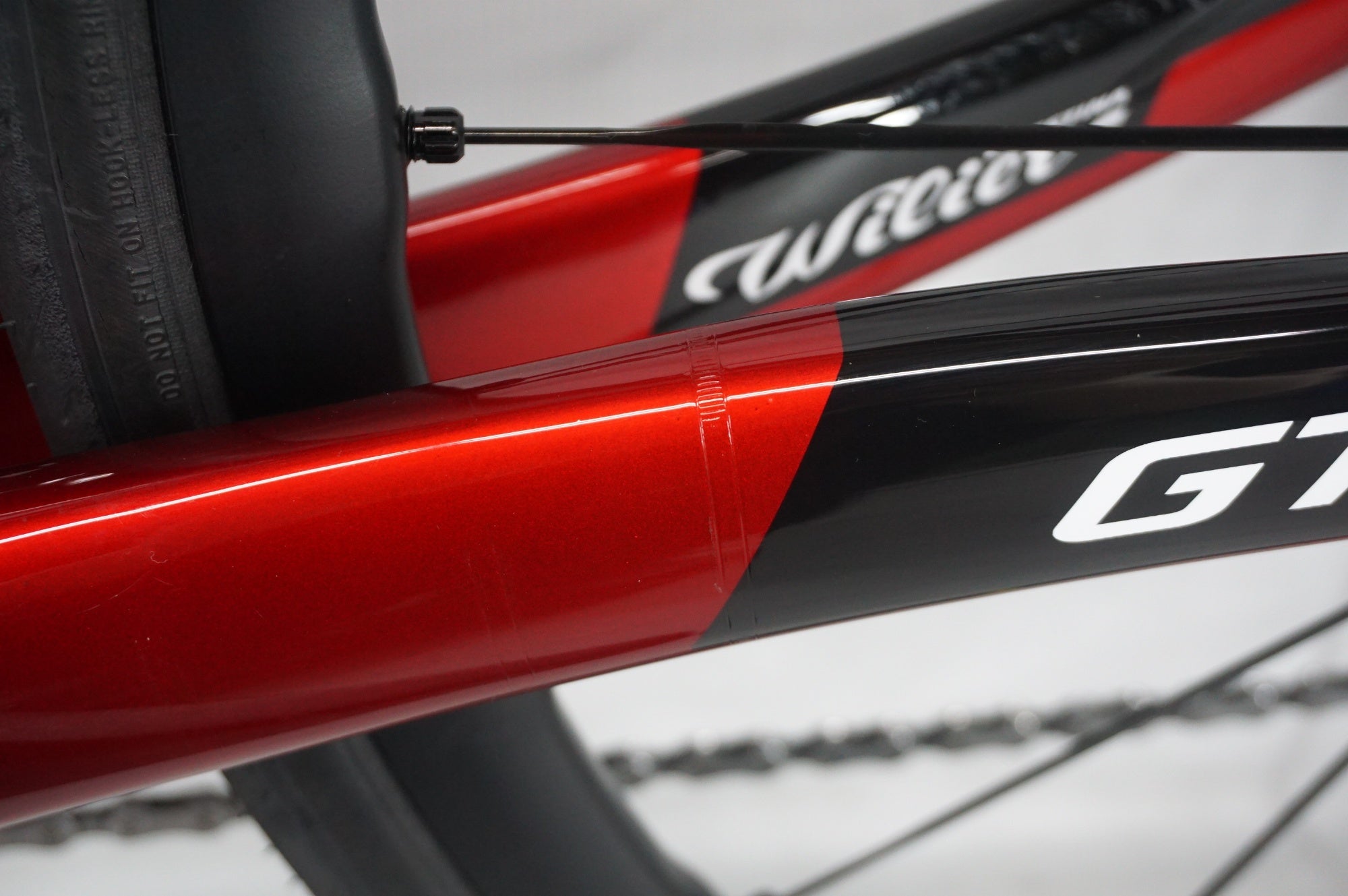 WILIER 「ウィリエール」 GTR TEAM DISC 105 Di2 2024年モデル ロード 