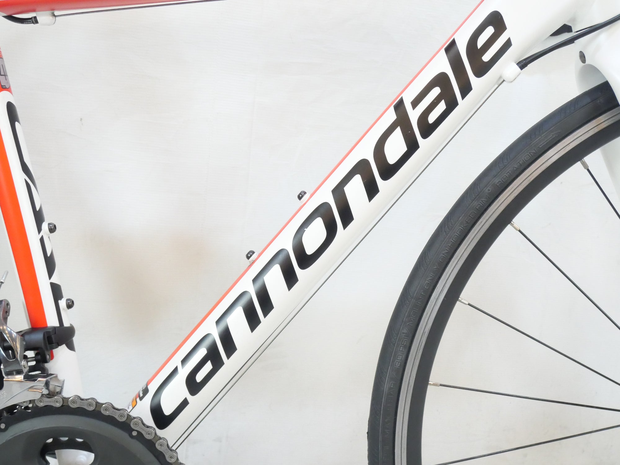キャノンデール　CAAD　Optimo tiagra 2018年　空気入れ付属 CANNONDALE 「キャノンデール」 CAAD OPTIMO TIAGRA 2018年
