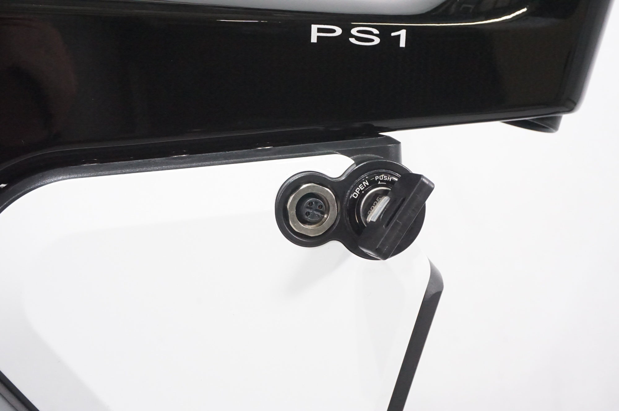 BESV 「ベスビー」 PS1 2025年モデル 電動アシスト自転車 / AKIBA店