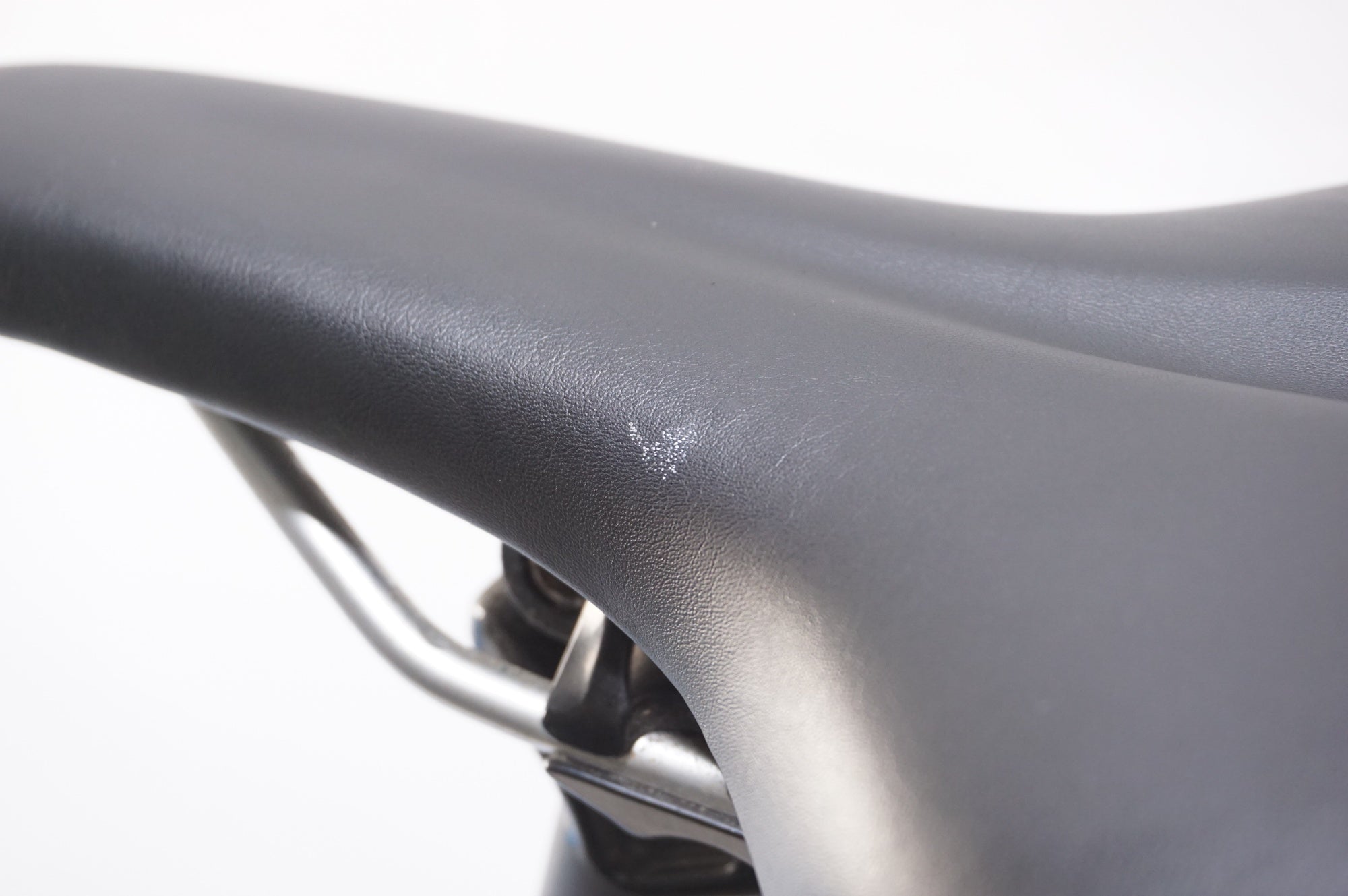LOUIS GARNEAU 「ルイガノ」 LGS-CHASSE 2016年モデル クロスバイク / 中目黒店