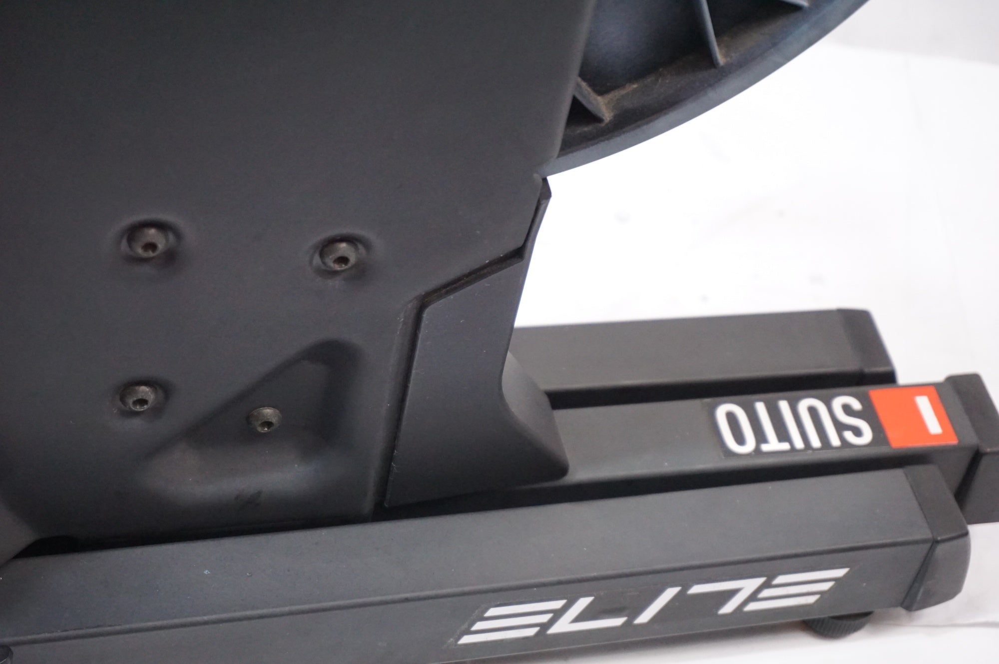 ELITE 「エリート」 SUITO スマートトレーナー / 世田谷店