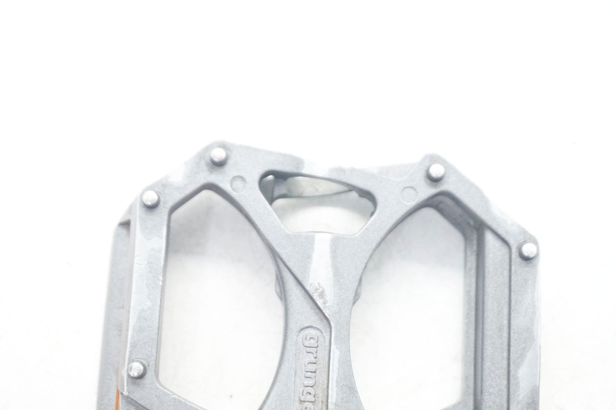 GRUNGE 「グランジ」 M195 ペダル / 大阪門真店