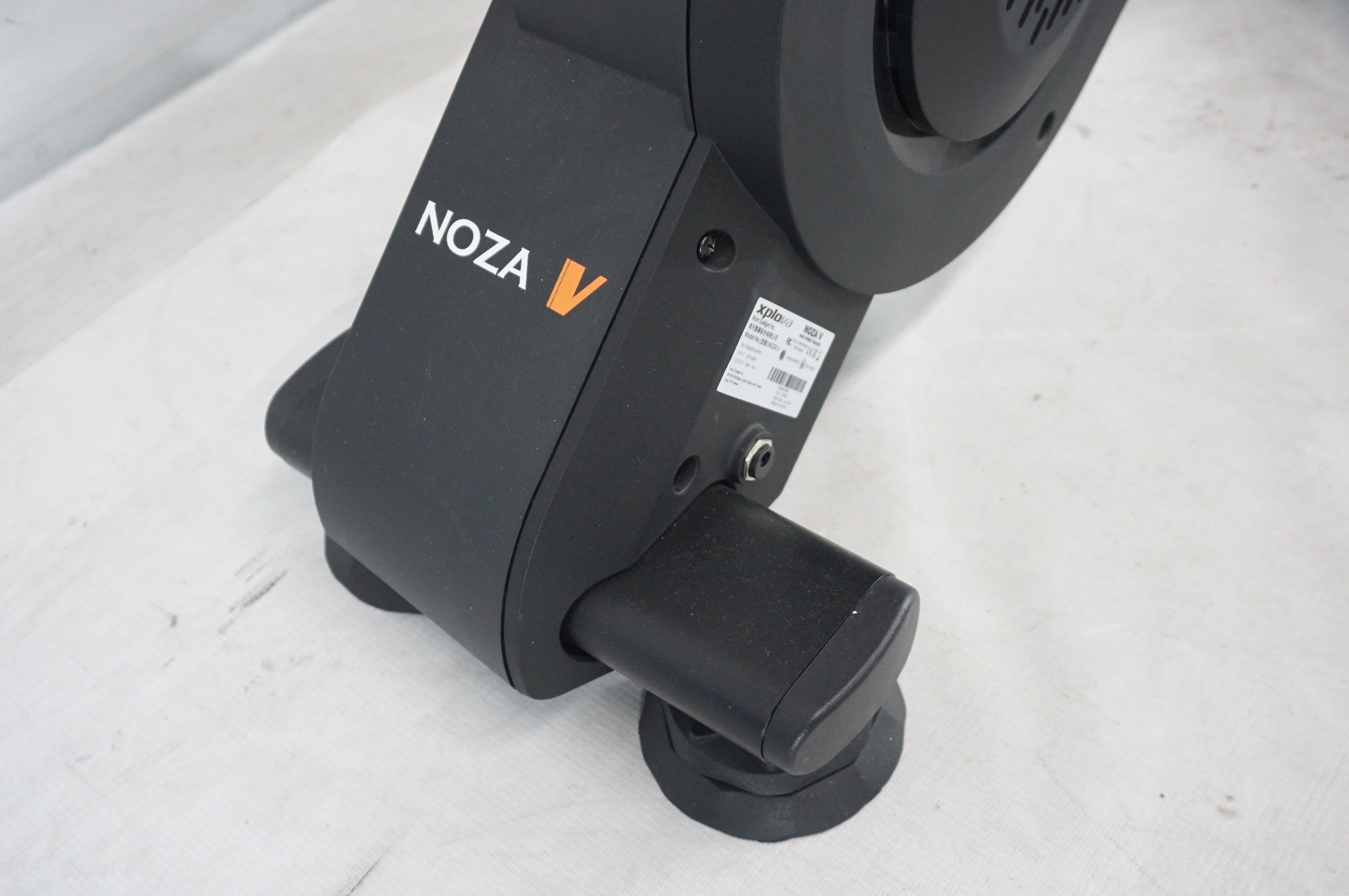 XPLOVA 「エクスプローバ」 NOZA V サイクルトレーナー / 阪急塚口店