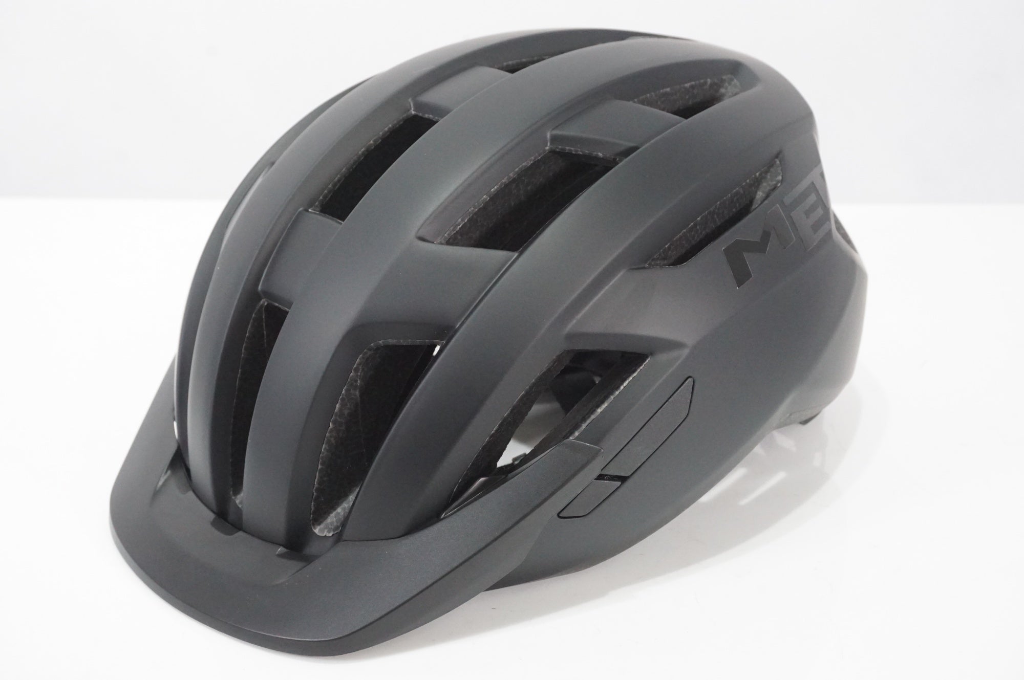 MET 「メット」 ALLROAD Mサイズ ヘルメット / AKIBA店