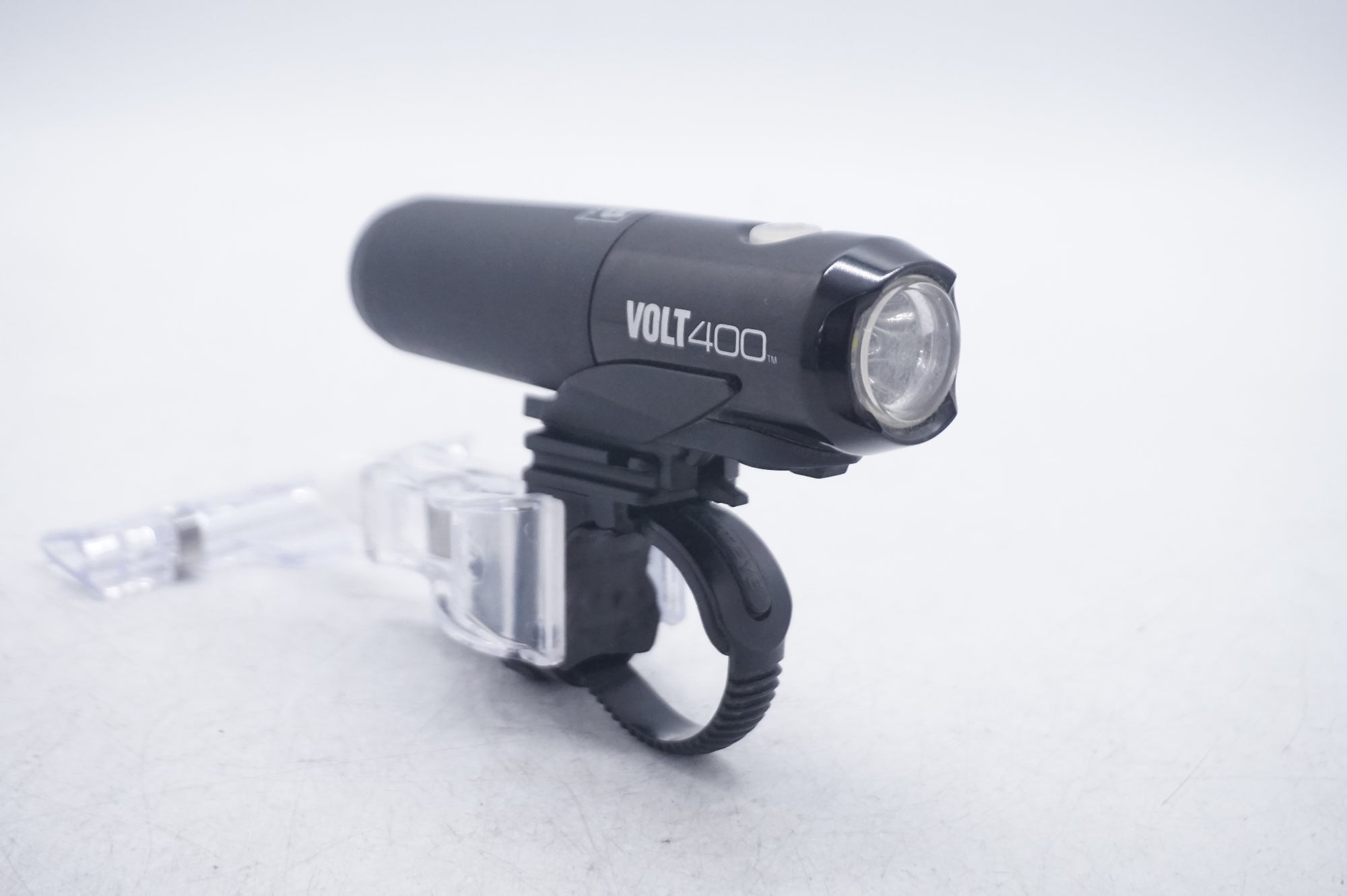 CATEYE 「キャットアイ」 VOLT400 フロントライト / 大阪門真店