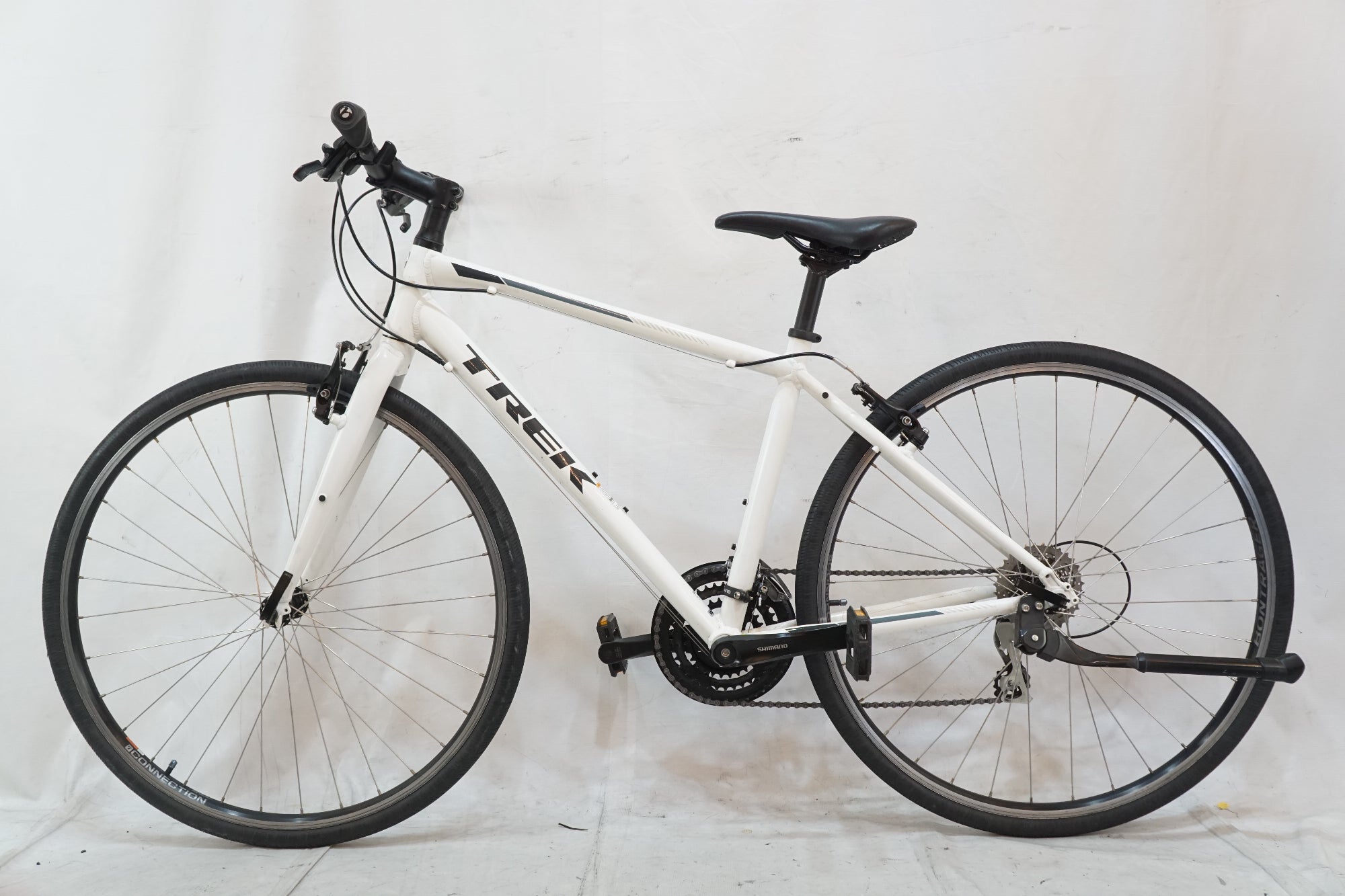 TREK 「トレック」 FX2 2019年モデル クロスバイク / バイチャリ浦和ベース
