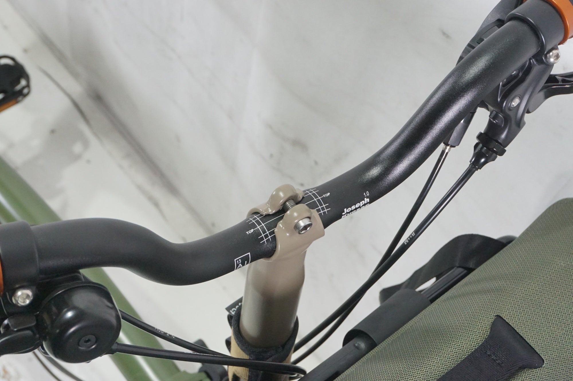 BROMPTON 「ブロンプトン」 x Bear Grylls bike C Line Explore BROMPTON 「ブロンプトン」 x Bear Grylls bike C Line Explore