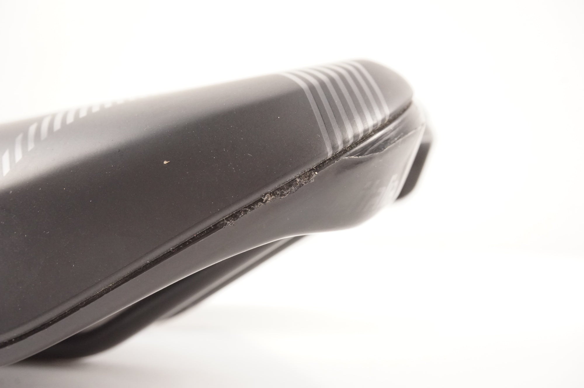 SELLE ITALIA 「セライタリア」 X-BOW サドル / 中目黒店