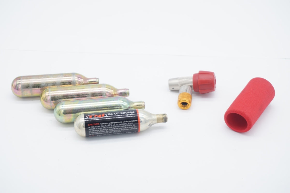 TNI 「ティーエヌアイ」 CO2ボンベ＋インフレーターセット / 滋賀大津店