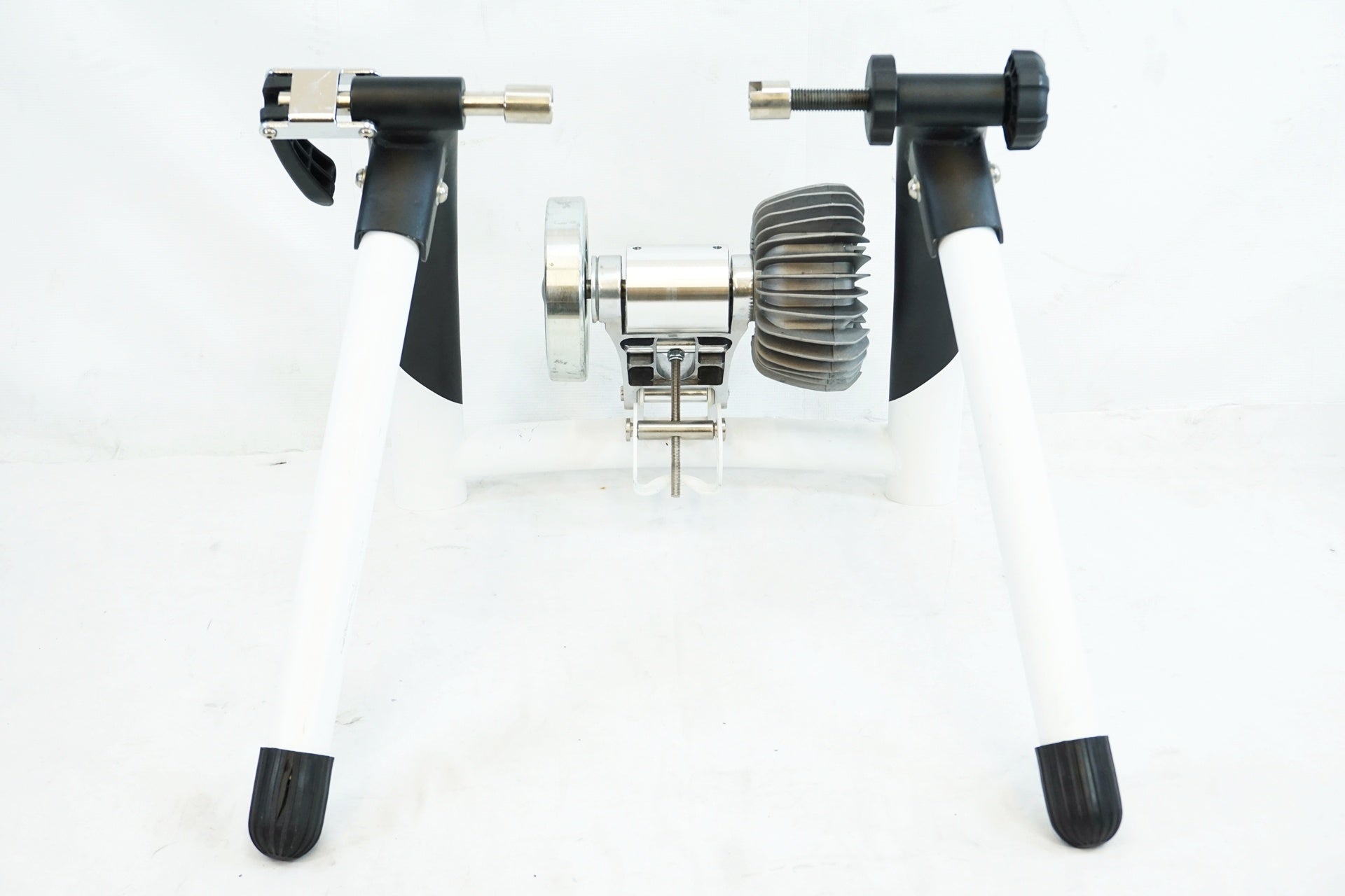 ジャイアント 固定式自転車トレーナー GIANT 「ジャイアント」 CYCLOTRON FLUID ST サイクルトレーナー