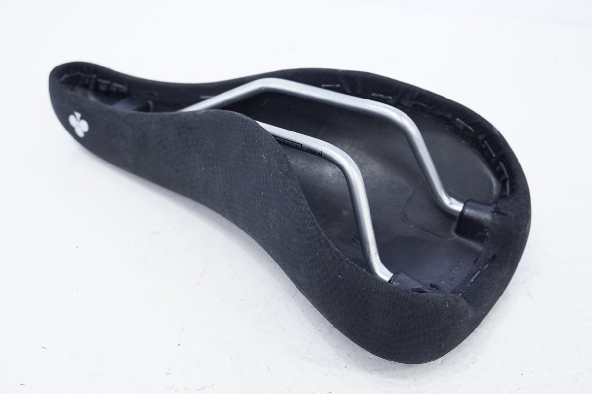 VELO 「ベロ」 COLNAGO サドル / 浜松店