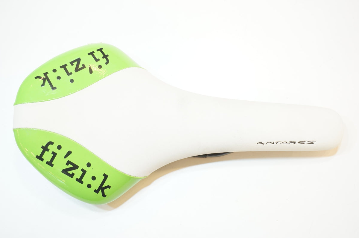 FIZIK 「フィジーク」 ANTARES CARBON BRAIDED サドル / 浦和ベース