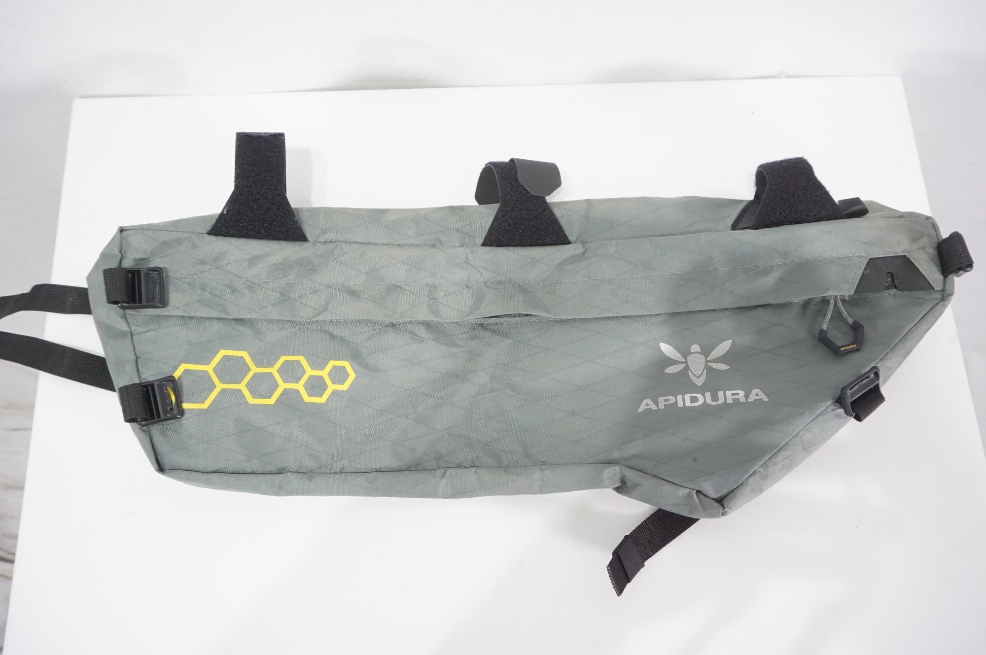 アピデュラ　APIDURA バックセット インプレ】APIDURA(アピデュラ) DRY コンパクト(9ℓ)サドルバッグ