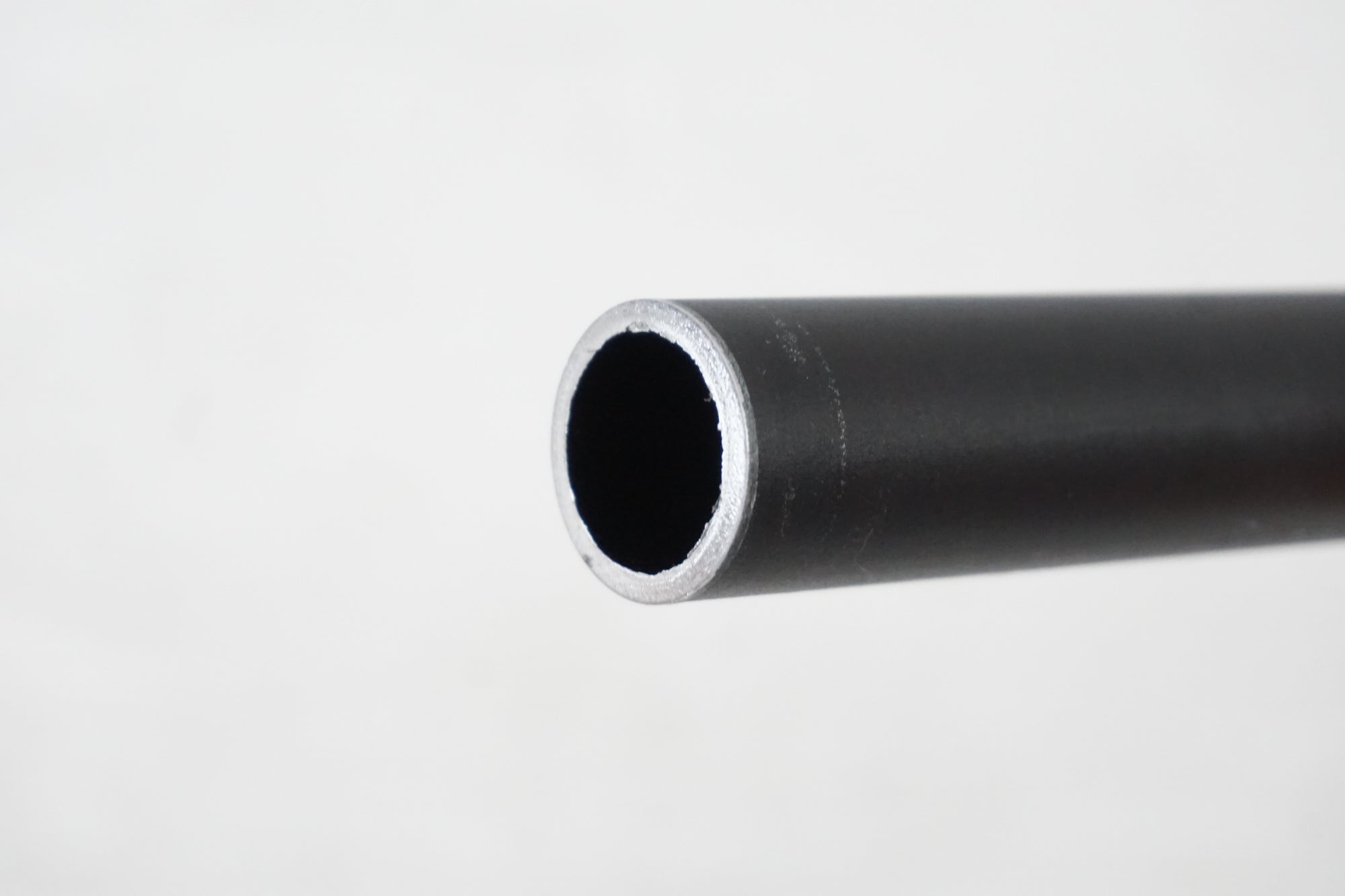 GRUNGE 「グランジ」 GATEWAY Φ25.2 552mm ハンドル / 奈良店